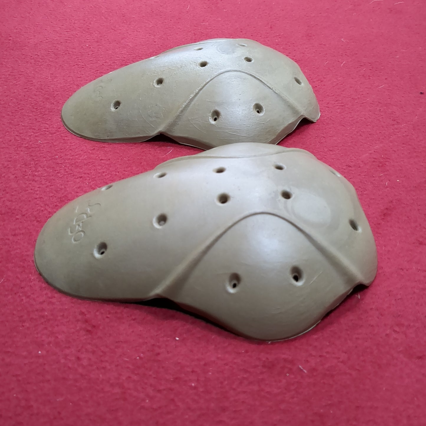 NOS Khaki Elbow Pads Excellent condition (09o db3-11)