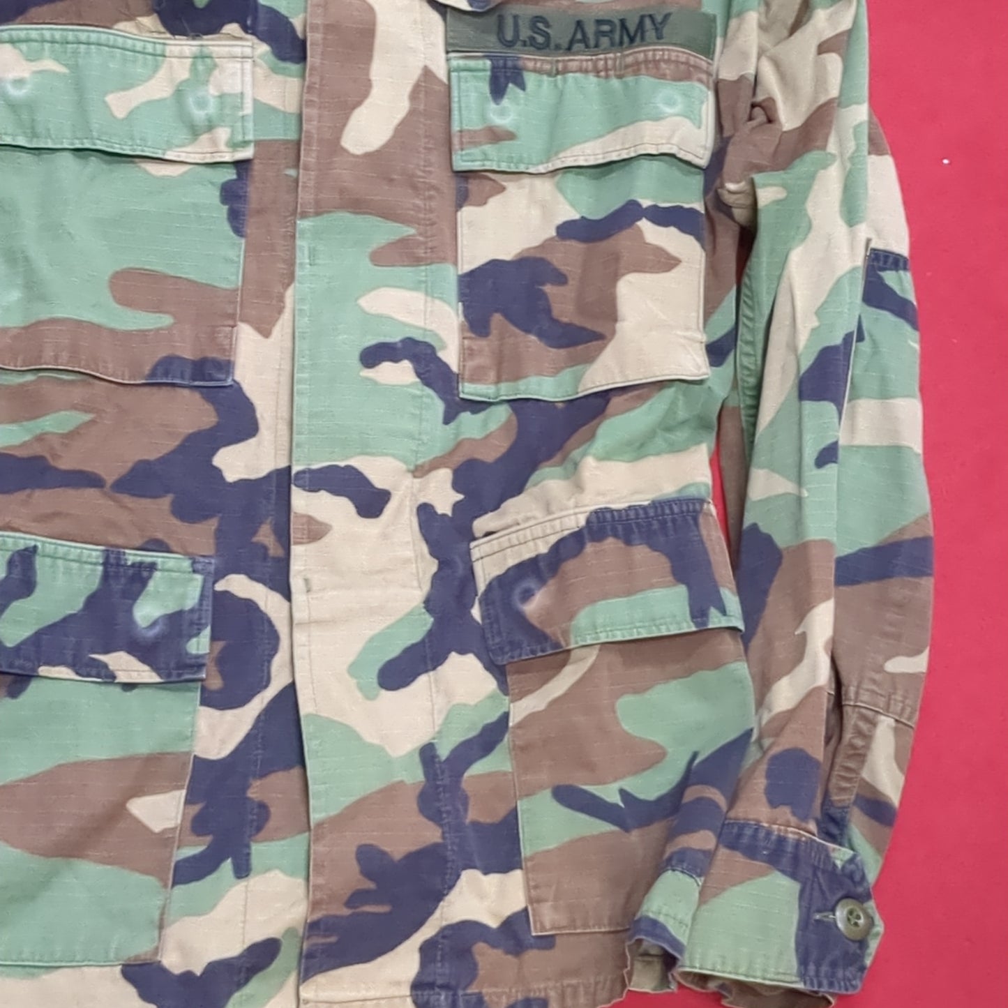 US Army MEDIUM SHORT Uniform Top BDU WOODLAND Pattern Good Condition (14o db4-31)