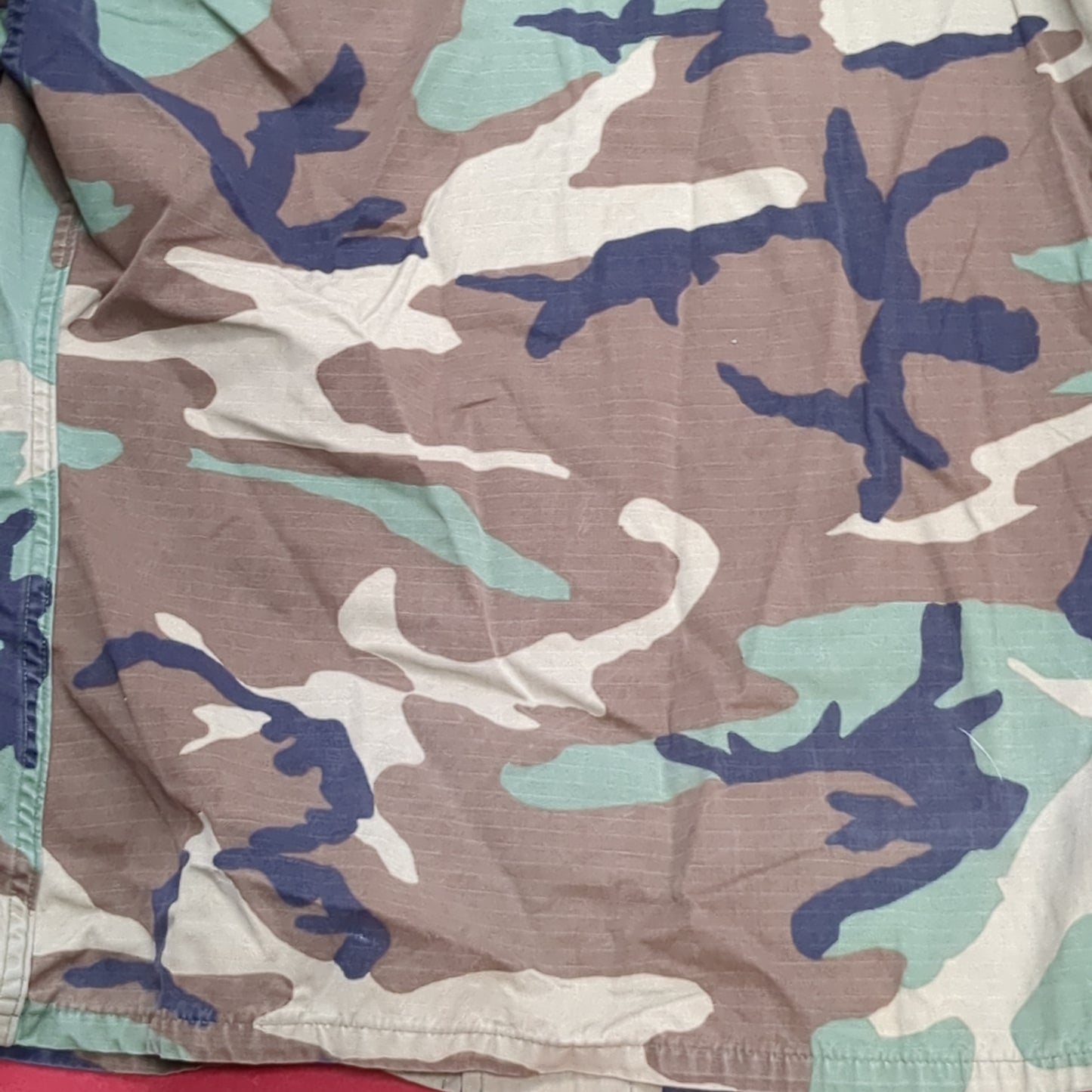 US Army MEDIUM SHORT Uniform Top BDU WOODLAND Pattern Good Condition (14o db4-31)