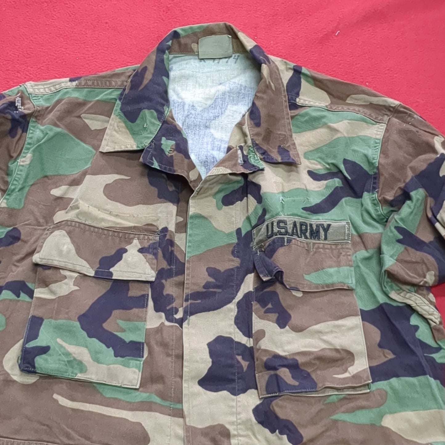 US Army MEDIUM SHORT Uniform Top BDU WOODLAND Pattern Good Condition (14o db4-30)