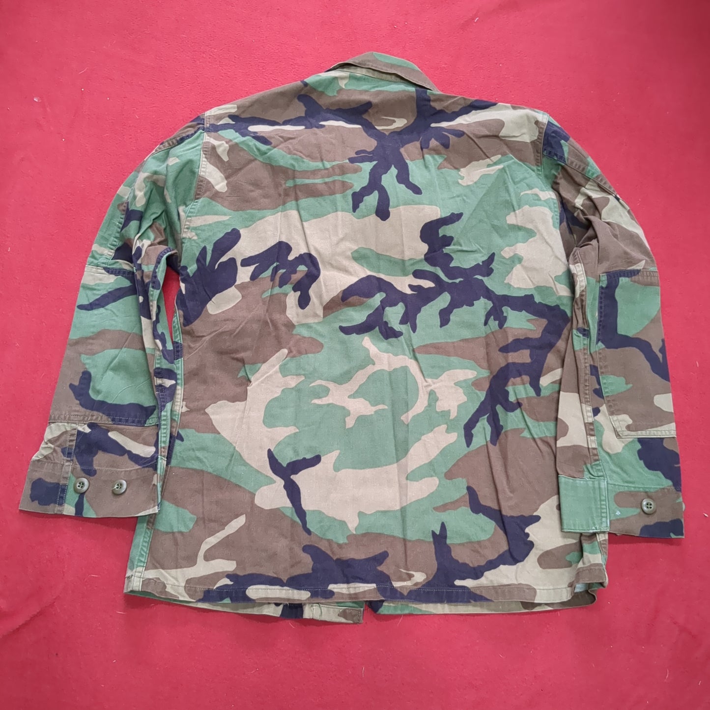 US Army MEDIUM SHORT Uniform Top BDU WOODLAND Pattern Good Condition (14o db4-30)