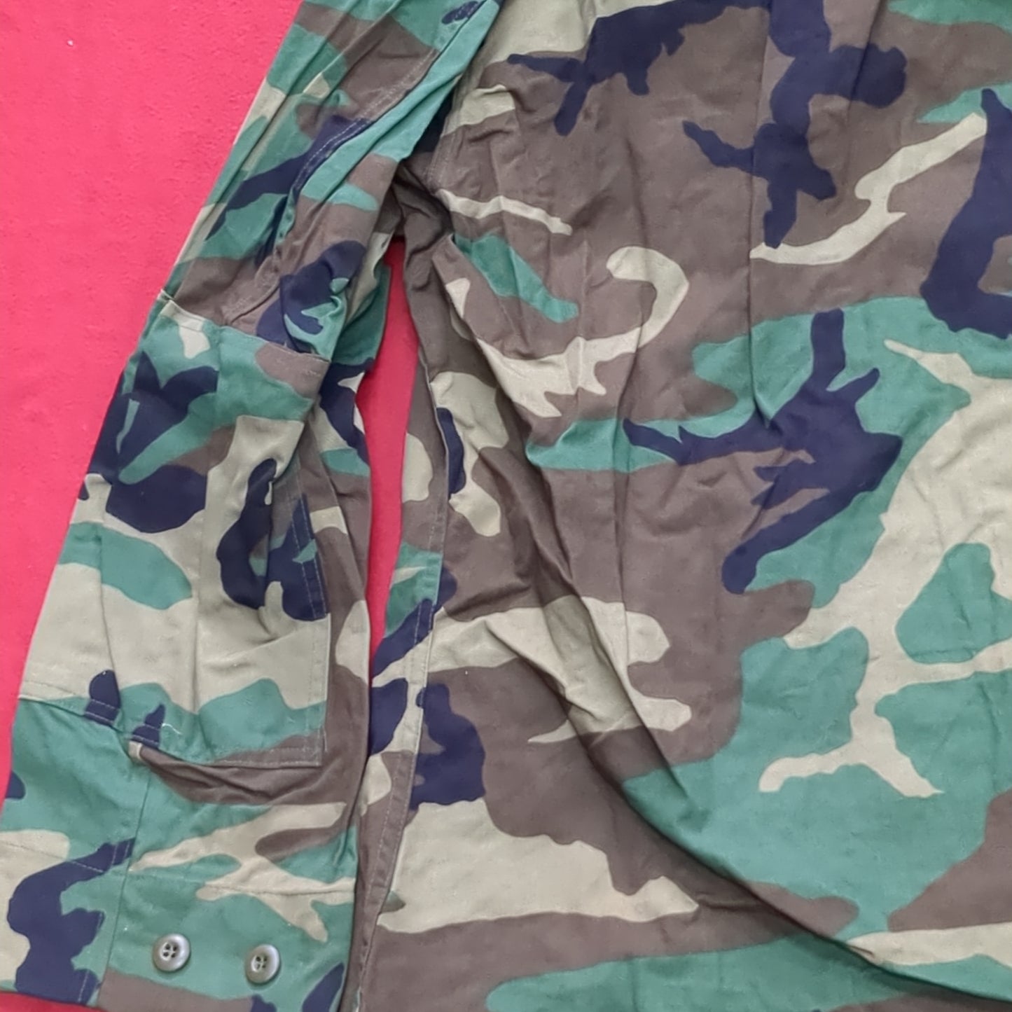 US Army MEDIUM SHORT Uniform Top BDU WOODLAND Pattern Good Condition (14o db4-36)