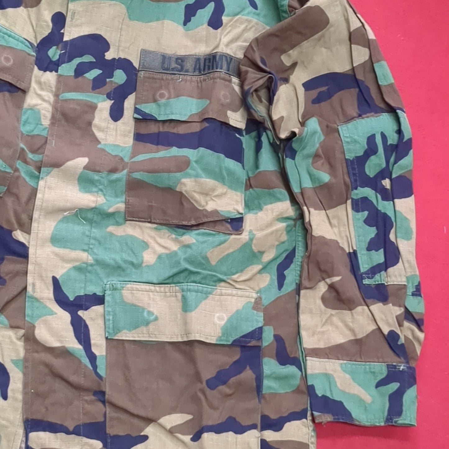 US Army MEDIUM SHORT Uniform Top BDU WOODLAND Pattern Good Condition (14o db4-25)