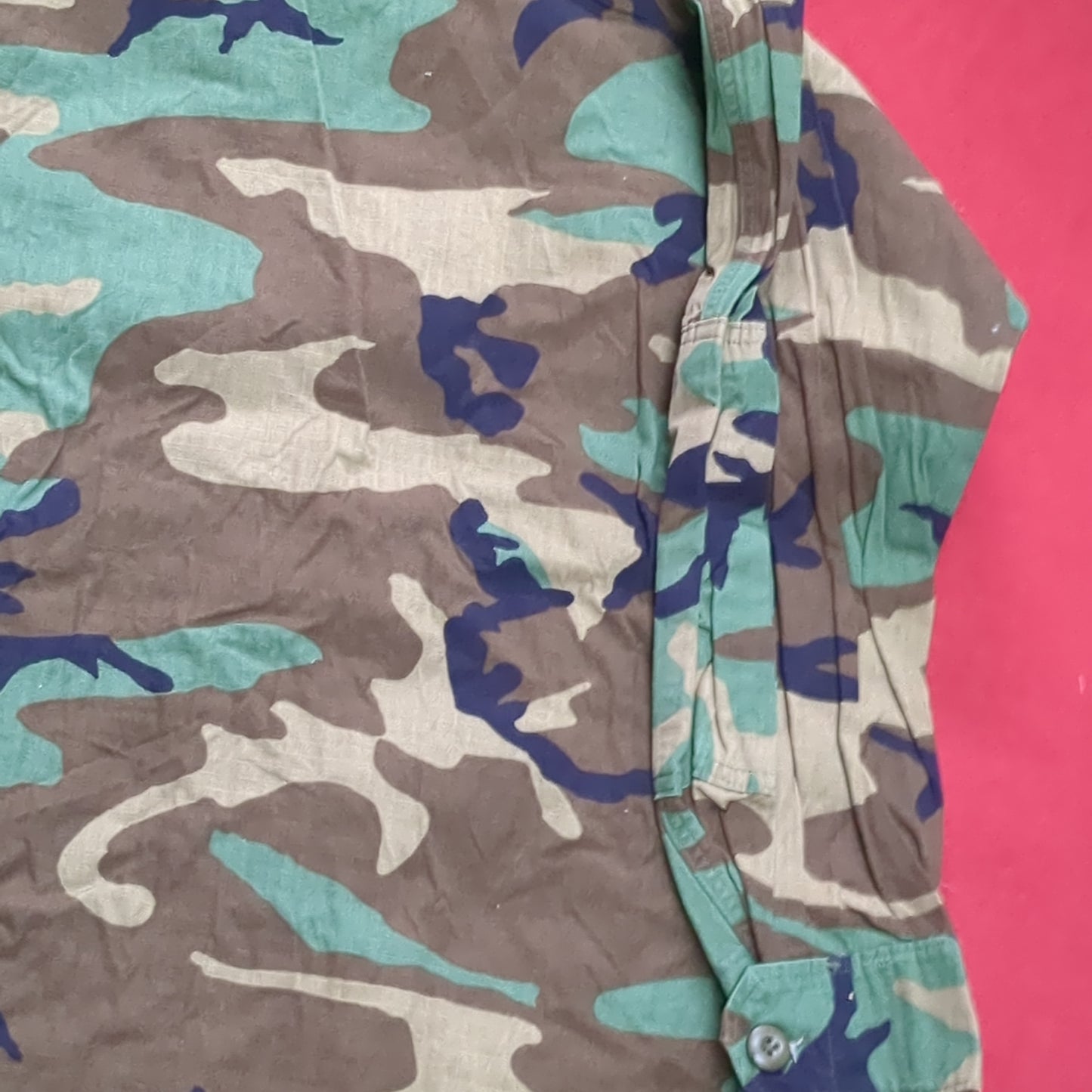 US Army MEDIUM SHORT Uniform Top BDU WOODLAND Pattern Good Condition (14o db4-25)