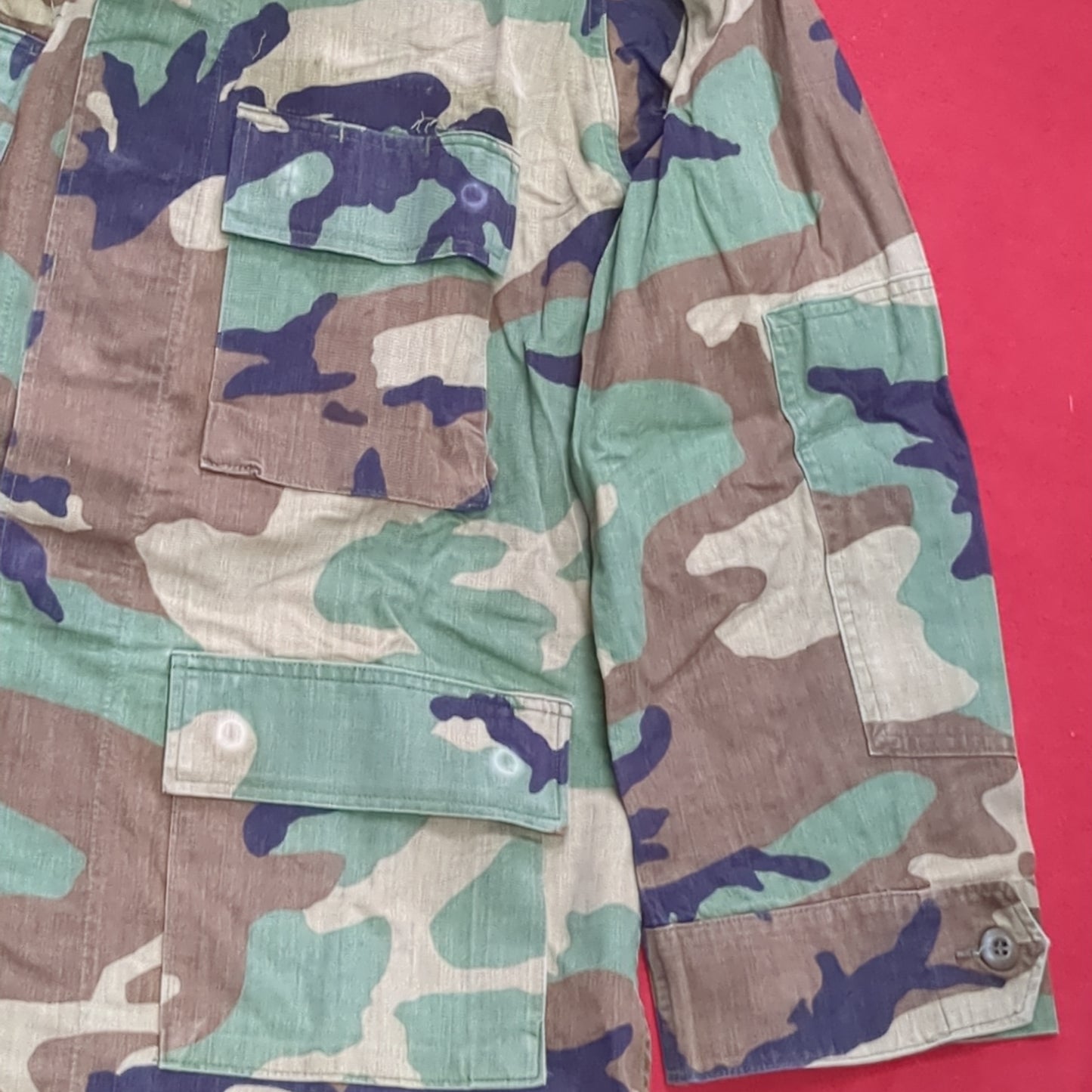 US Army MEDIUM SHORT Uniform Top BDU WOODLAND Pattern Good Condition (14o db4-28)