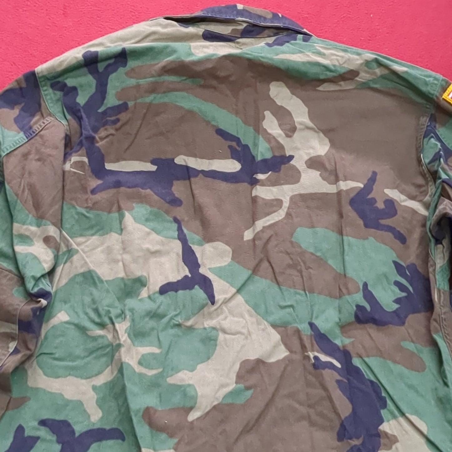 US Army MEDIUM SHORT Uniform Top BDU WOODLAND Pattern Good Condition (14o db4-29)