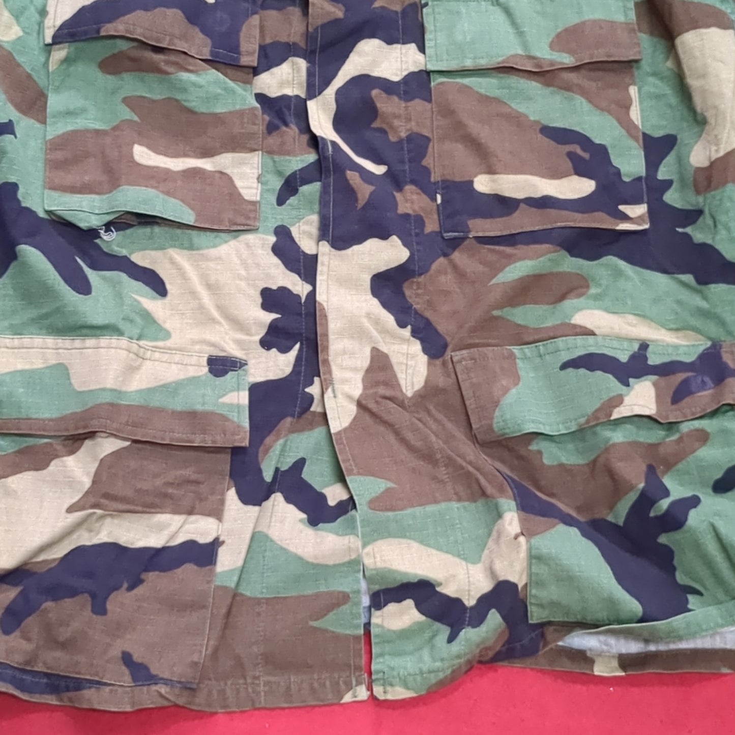 US Army MEDIUM SHORT Uniform Top BDU WOODLAND Pattern Good Condition (14o db4-32)