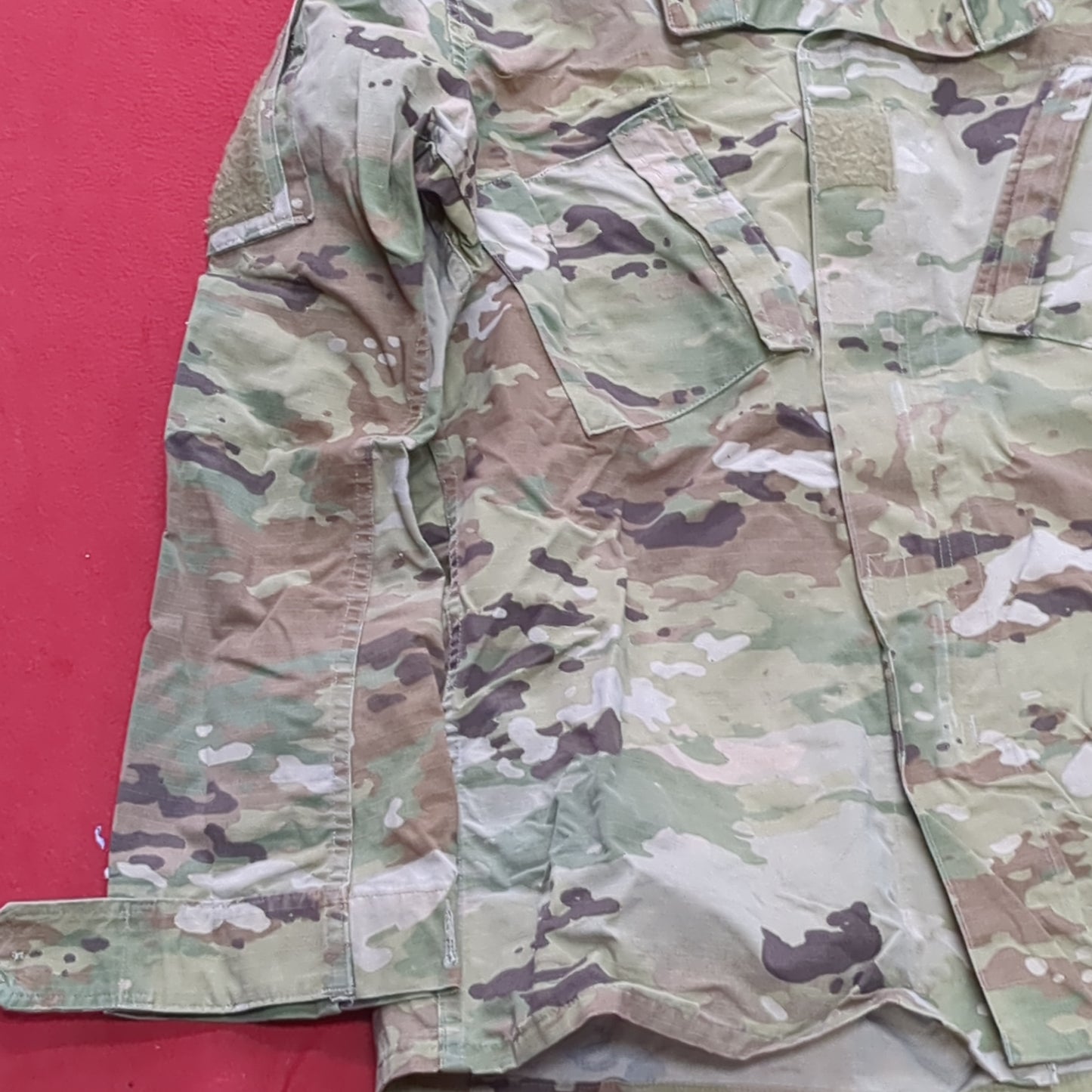 US Army MEDIUM LONG Uniform Top OCP Pattern Good Condition (18o db5-10)