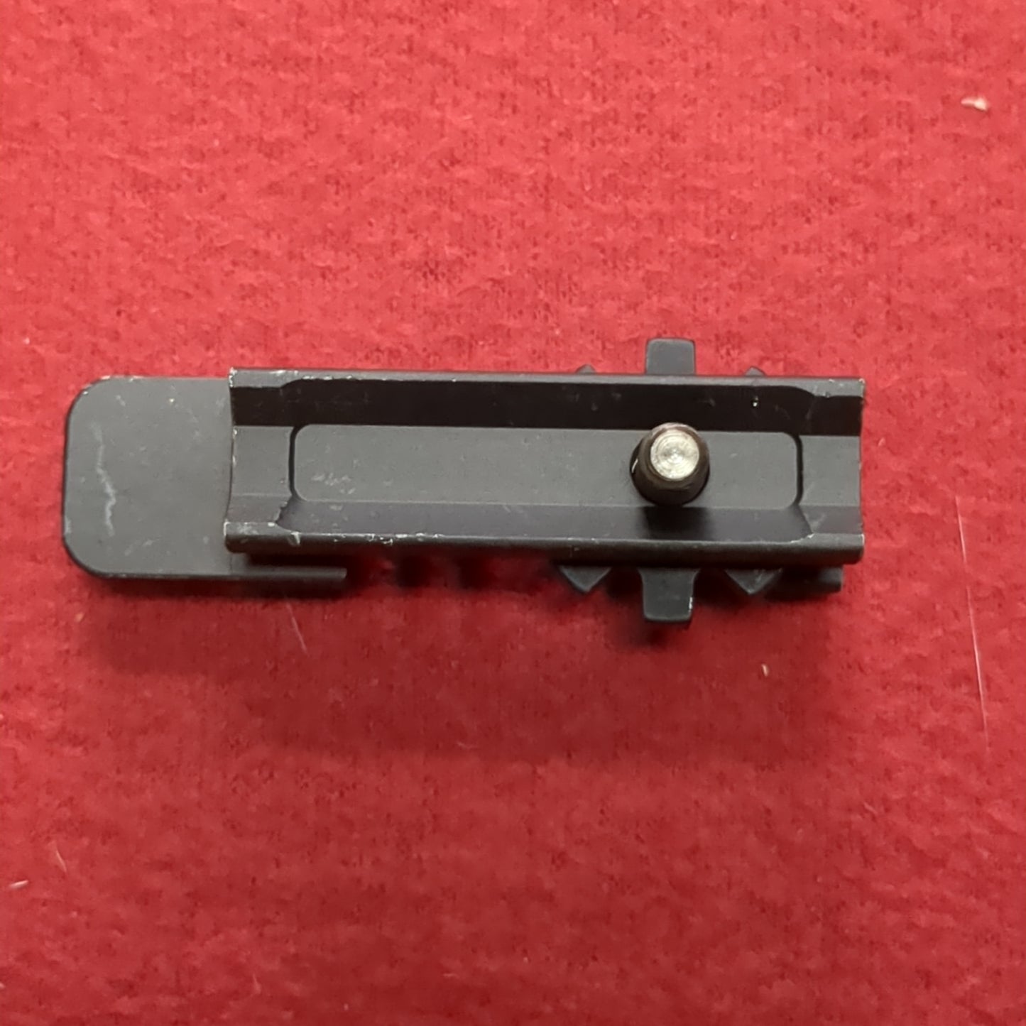 US Army PEQ Laser Mounting Bracket Adapter A3186952 Excellent Condition (22o  da02-MBA)