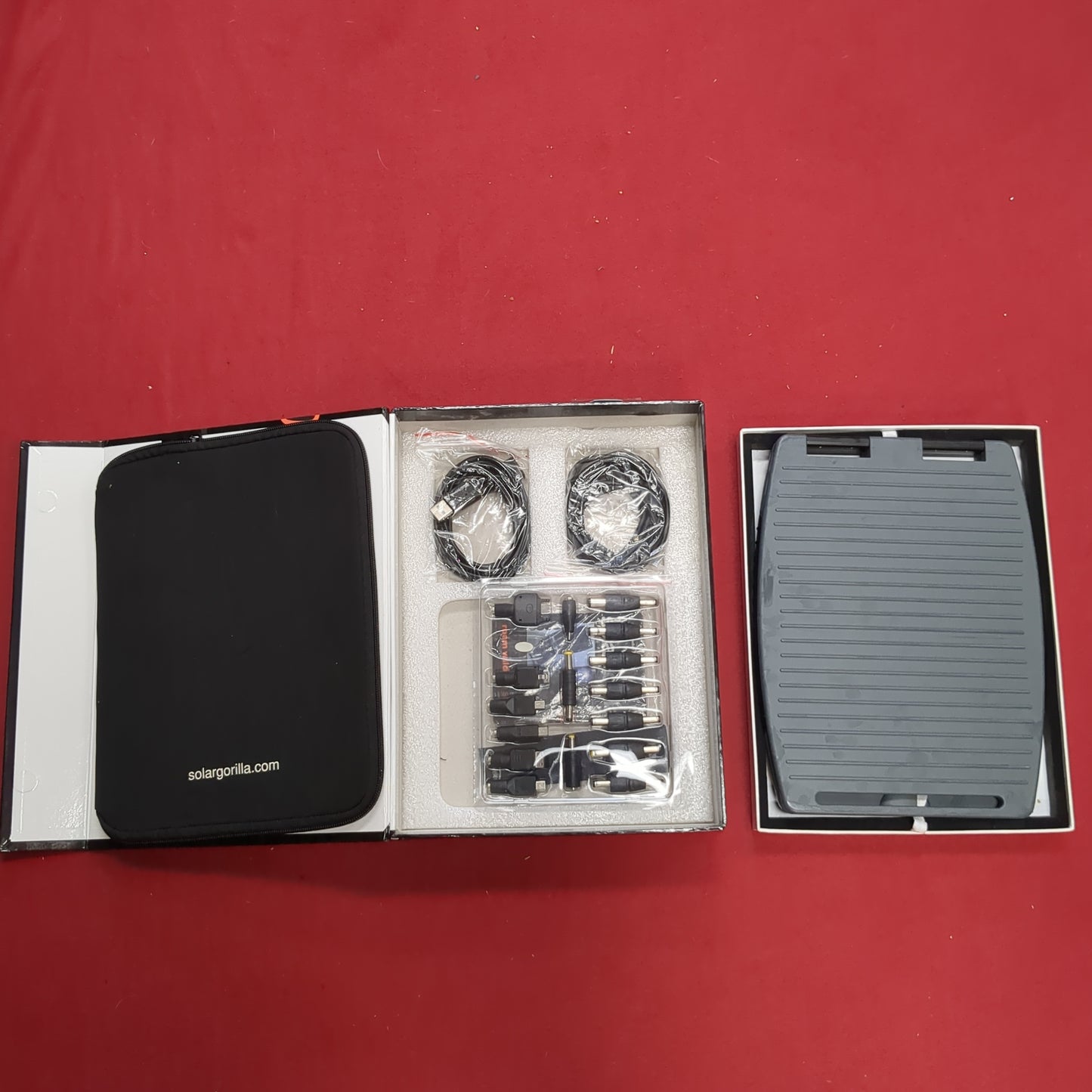 NOS Power Traveller Solar Gorilla with Case and Attachments (A16 BAR ac04-t)