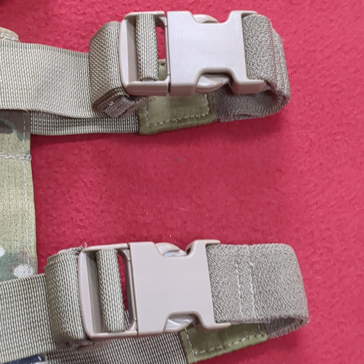 US Army Platform, Thigh-Mount LBT-6099B OCP W/ Universal Holster and Assembly Excellent Condition (ca4-SEP68)