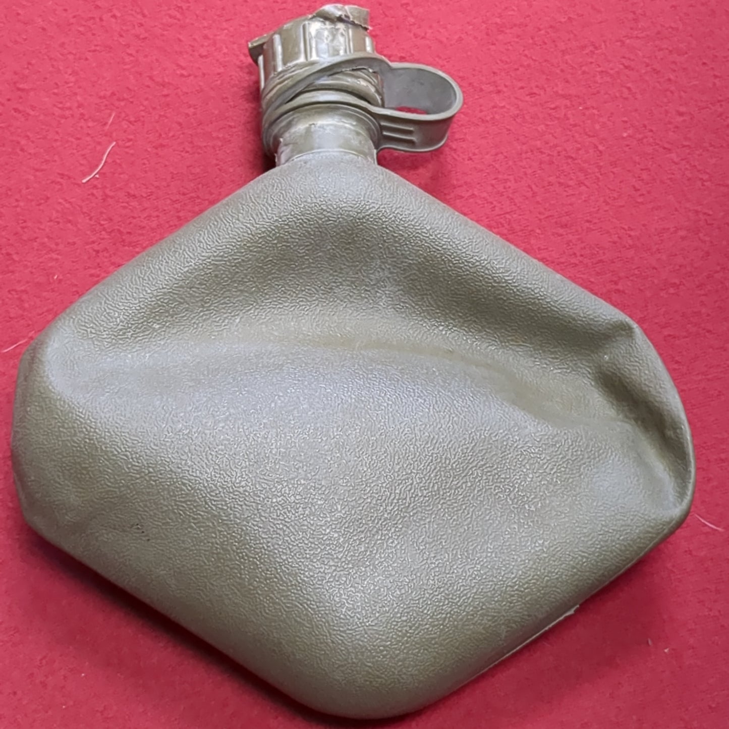 Vintage US Army 2Quart Collapsible Canteen Dated 1983 (08g 12s (ab11-54)