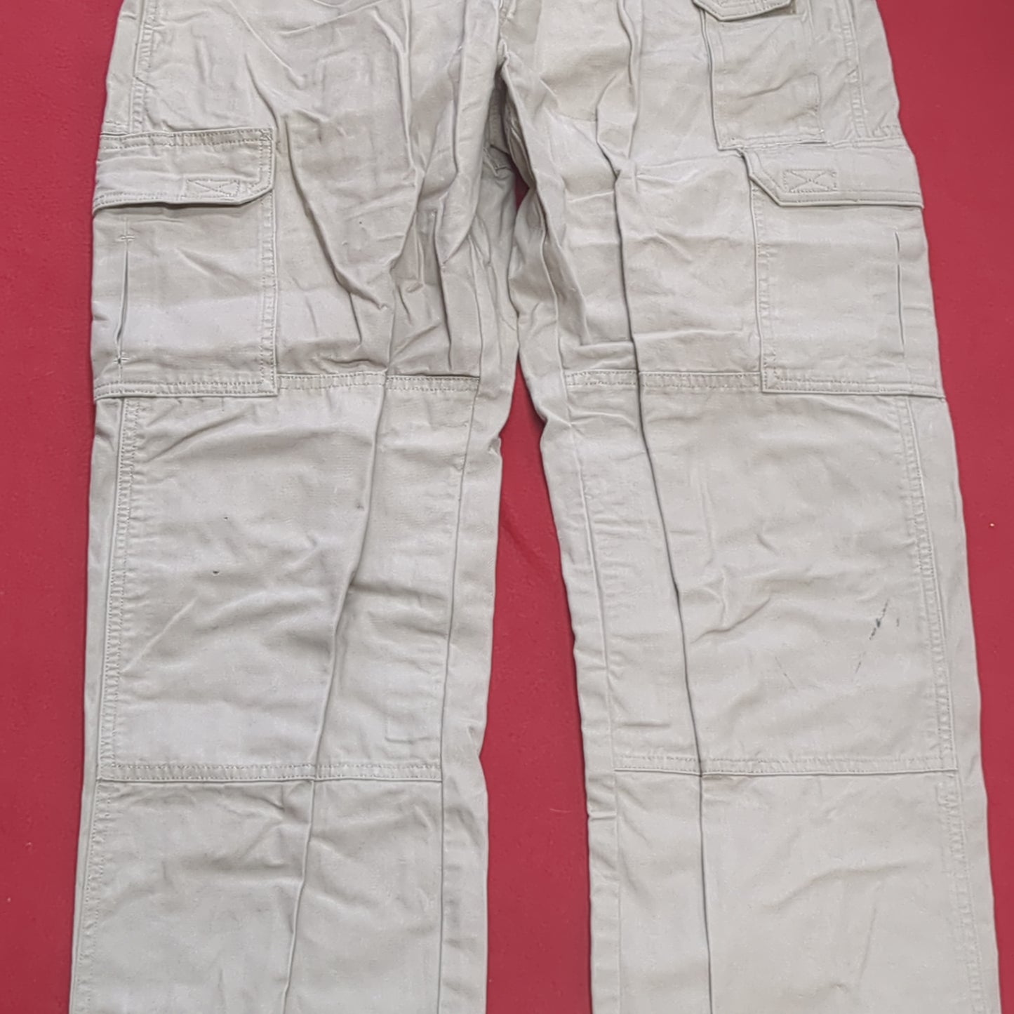 5.11 Tactical Pants Tan 32W/34L Style: 74251 Excellent Condition (EC09-13)