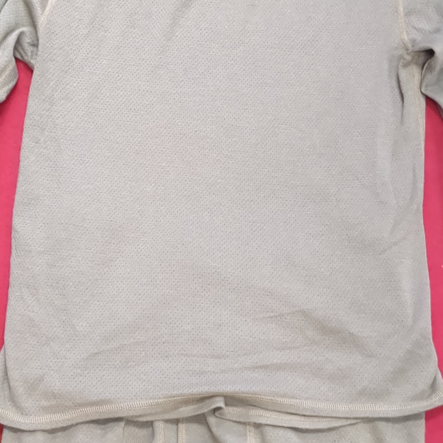 US Military Medium Regular SET OF Insulated Cold Weather Flame Resistant FRAC Moisture Wicking ( fa01-SEP166-WAF1)