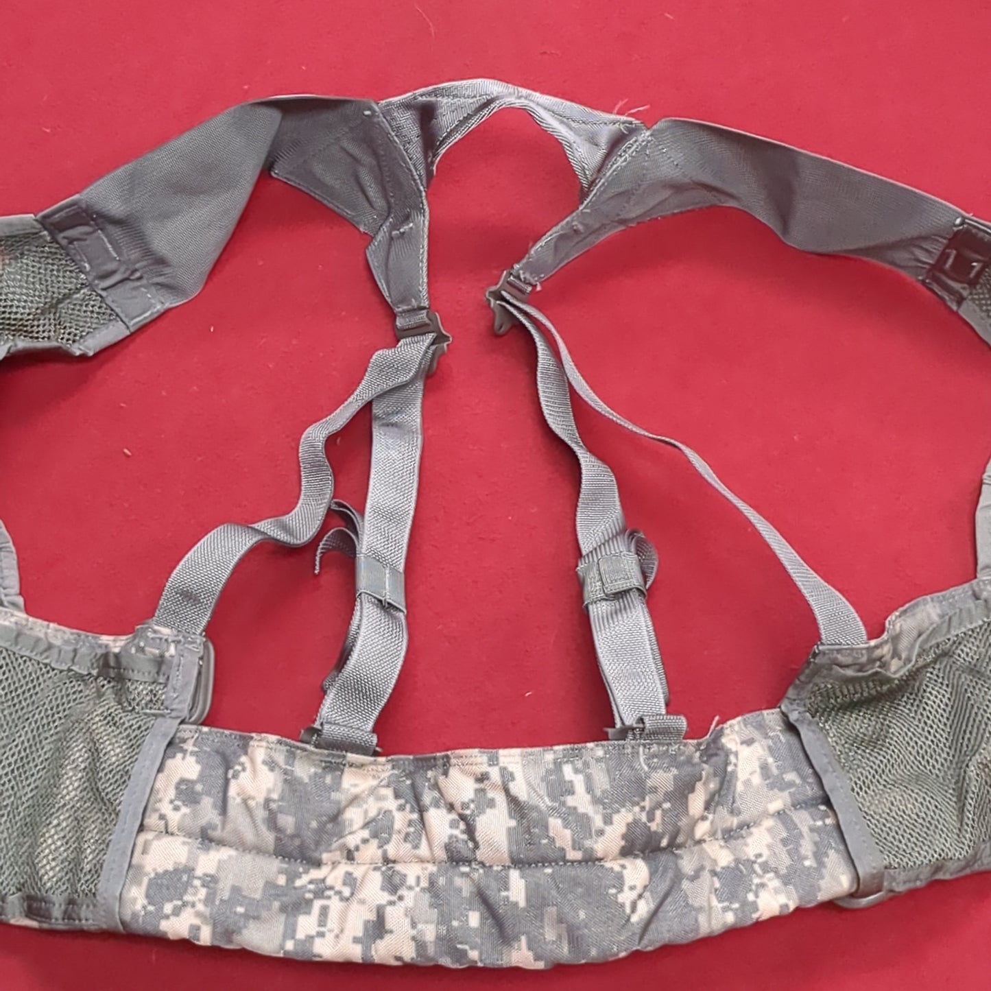 Chest Rig ACU Digitial Camo Fighting Load Carrier FLC Molle Excellent Condition ( eb07-SEP172)