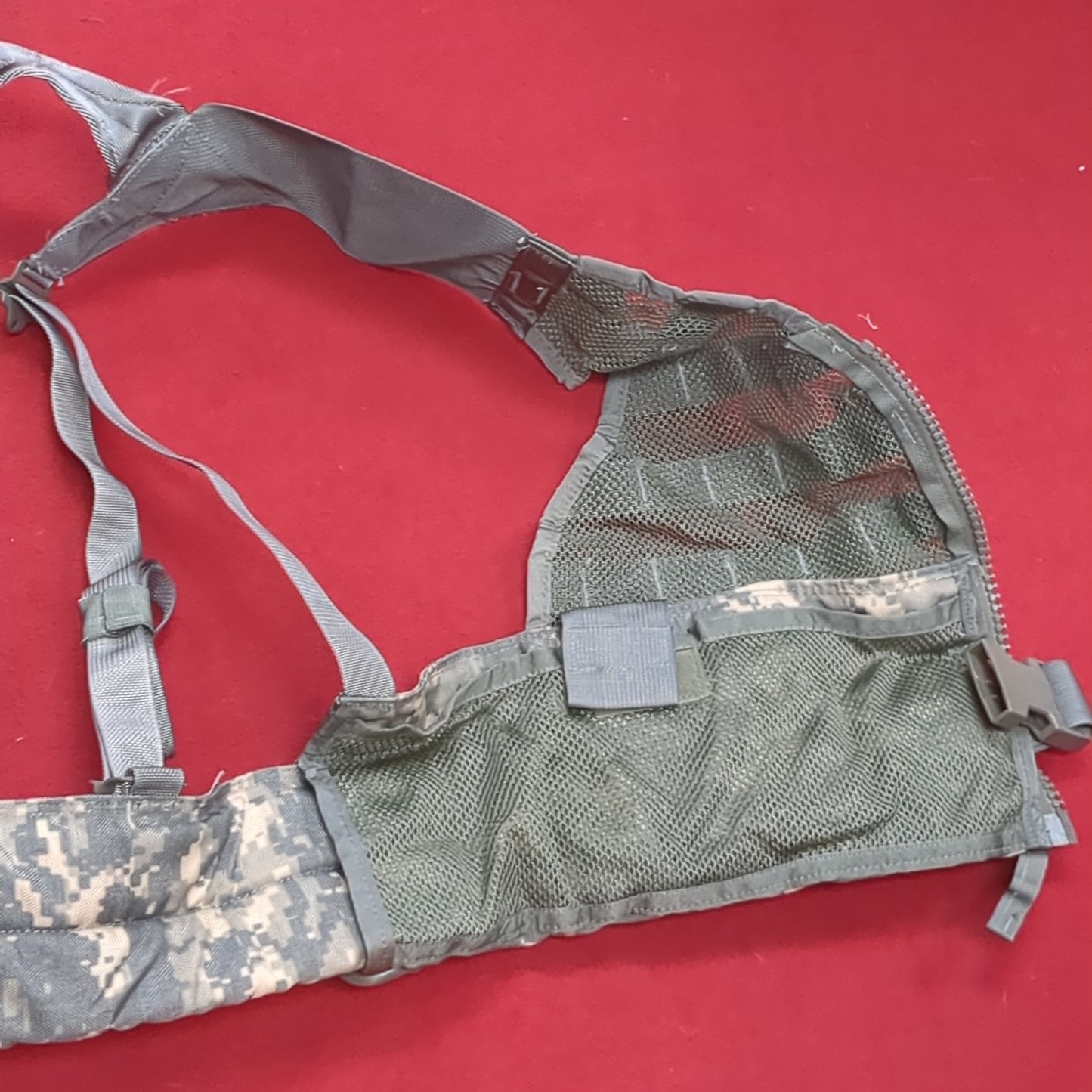 Chest Rig ACU Digitial Camo Fighting Load Carrier FLC Molle Excellent Condition ( eb07-SEP172)