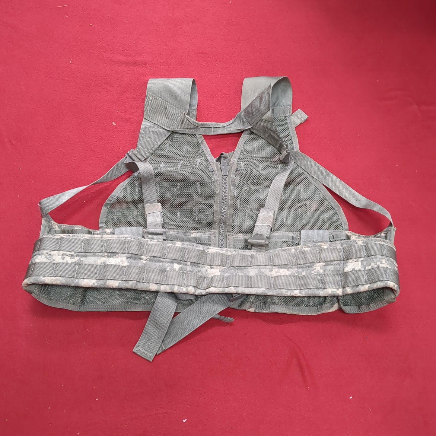 Chest Rig ACU UCP Digitial Camo Fighting Load Carrier FLC Molle Excellent Condition (EB16-OCT61)