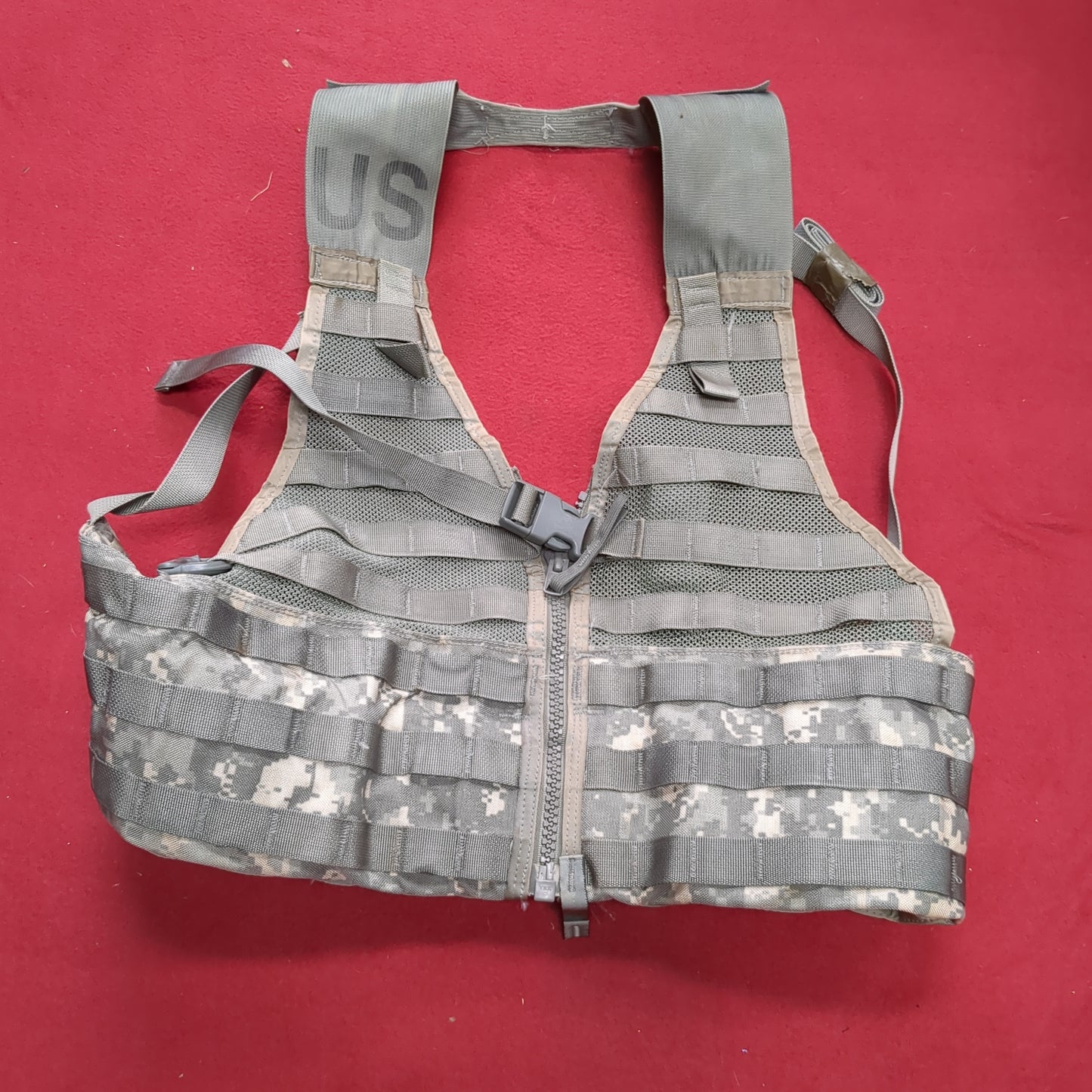 Chest Rig ACU UCP Digital Camo Fighting Load Carrier FLC Molle USED (EB16-OCT62)