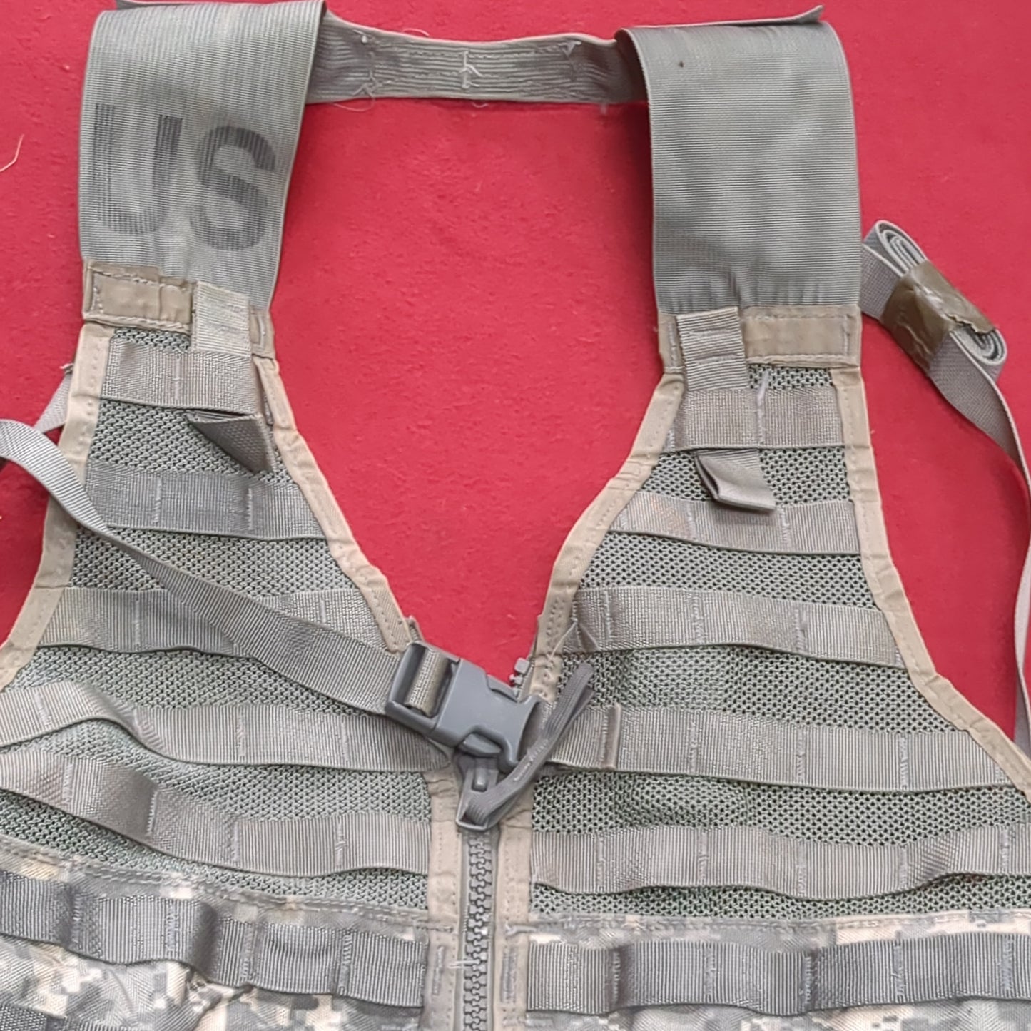 Chest Rig ACU UCP Digital Camo Fighting Load Carrier FLC Molle USED (EB16-OCT62)