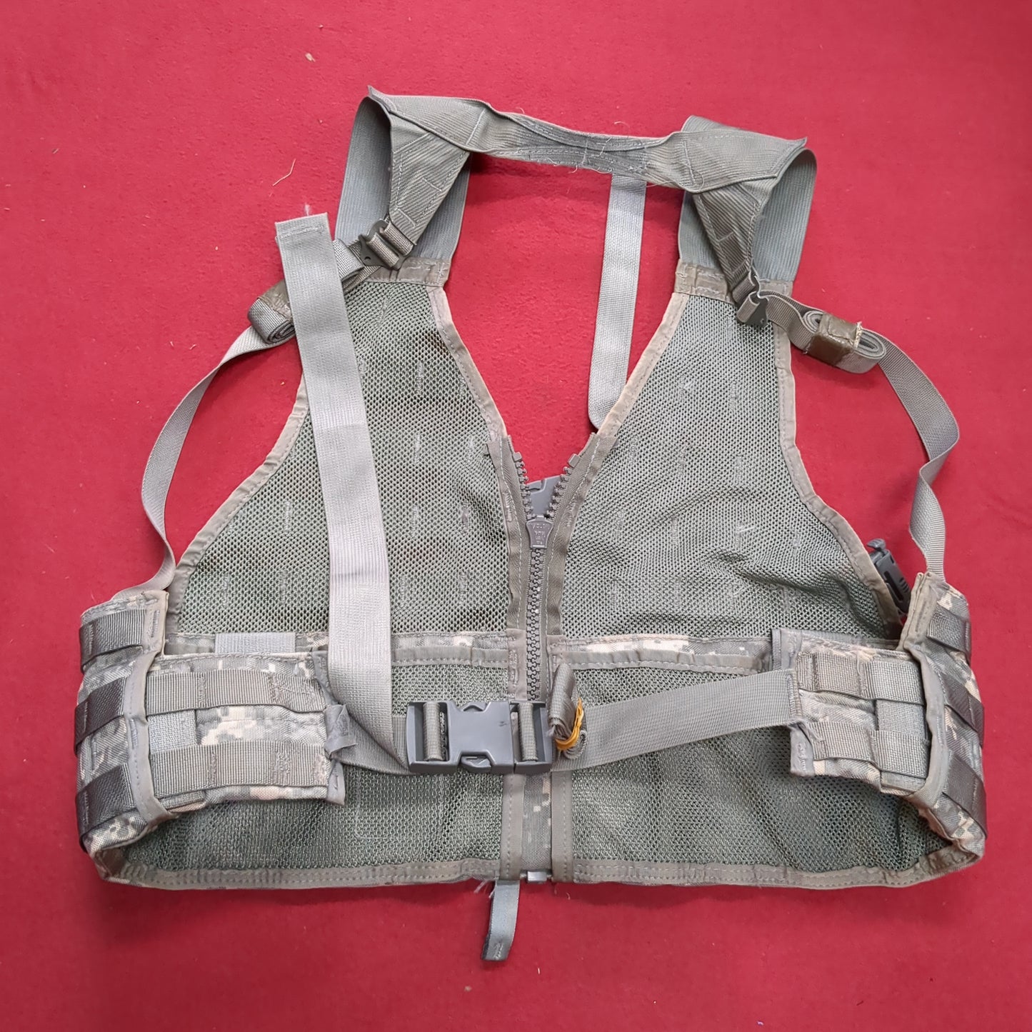 Chest Rig ACU UCP Digital Camo Fighting Load Carrier FLC Molle USED (EB16-OCT62)