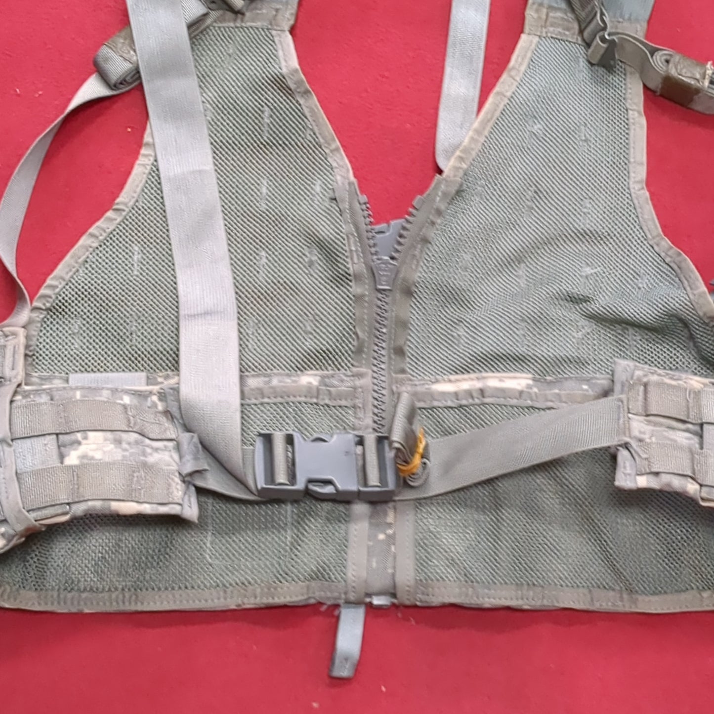 Chest Rig ACU UCP Digital Camo Fighting Load Carrier FLC Molle USED (EB16-OCT62)