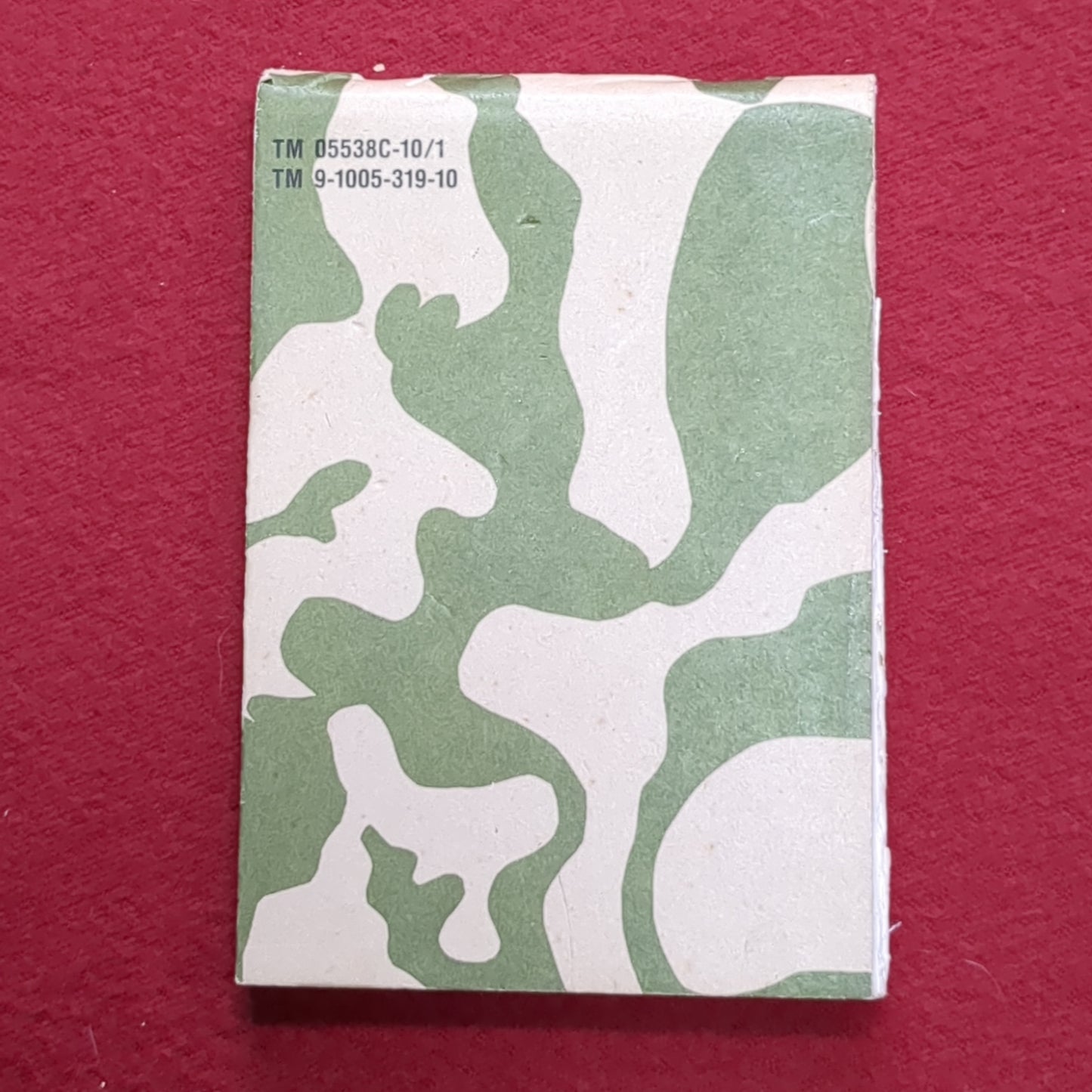 BOOK: 27 AUGUST 1986 OPERATORS MANUAL RIFLE 5.56MM M16A2 (box1)