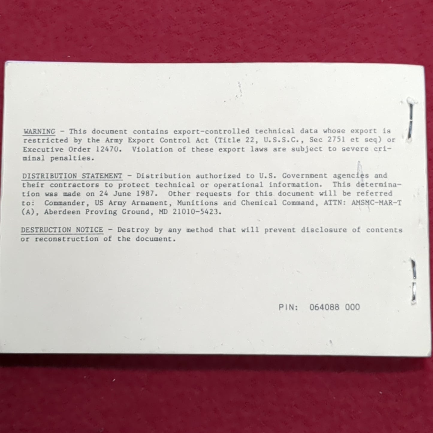 BOOK: JUNE 1988 OPERATORS MANUAL CHEMICAL-BIOLOGICAL MASK, M40 (box1)