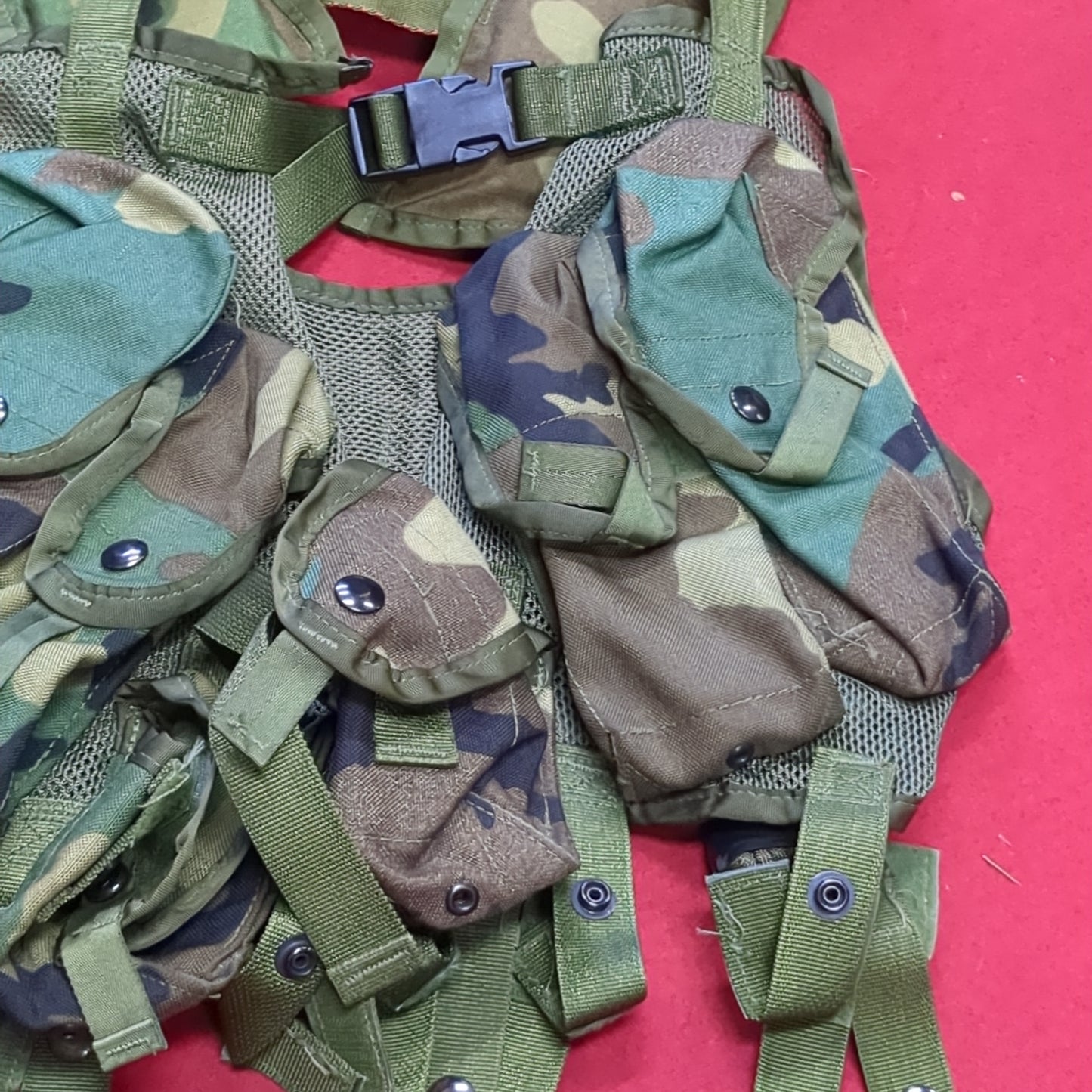 US Army Military Woodland Camouflage Enhanced Tactical Load Bearing Vest LBV Specialty Plastic Products Excellent Condition (eb07-OCT173)
