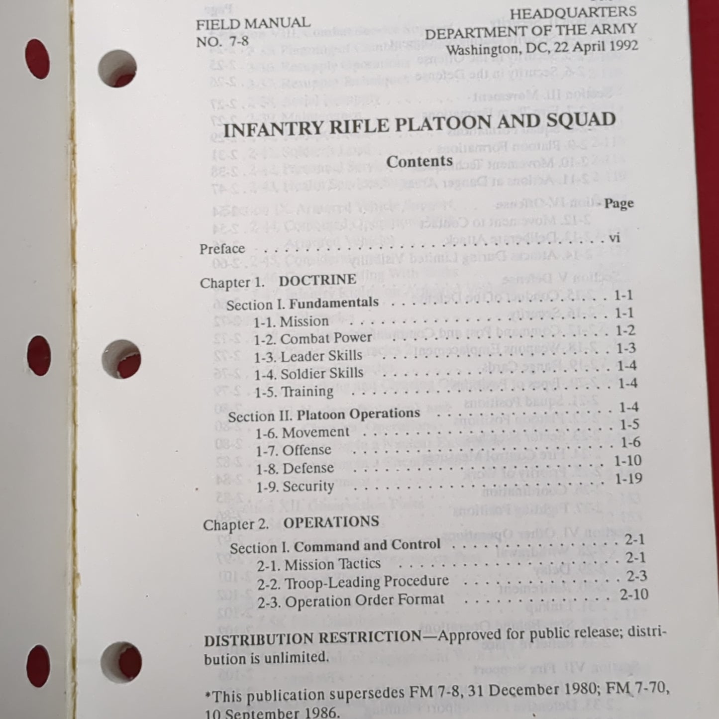 BOOK: FIELD MANUAL: INFANTRY RIFLE PLATOON AND SQUAD 31 DECEMBER 1980. (box8)