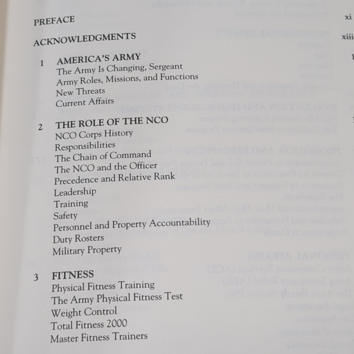 BOOK: NCO GUIDE 5TH EDITION REVISED BY 1SG FRANK COX, USA (RET.)1995 (box8)