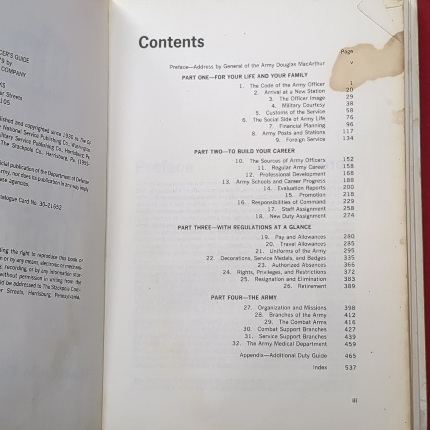 BOOK: THE ARMY OFFICER'S GUIDE 40TH EDITION 1979 (CONTINUOSLY PUBLISHED AND COPYRIGHTED SINCE 1930 ) (box8)