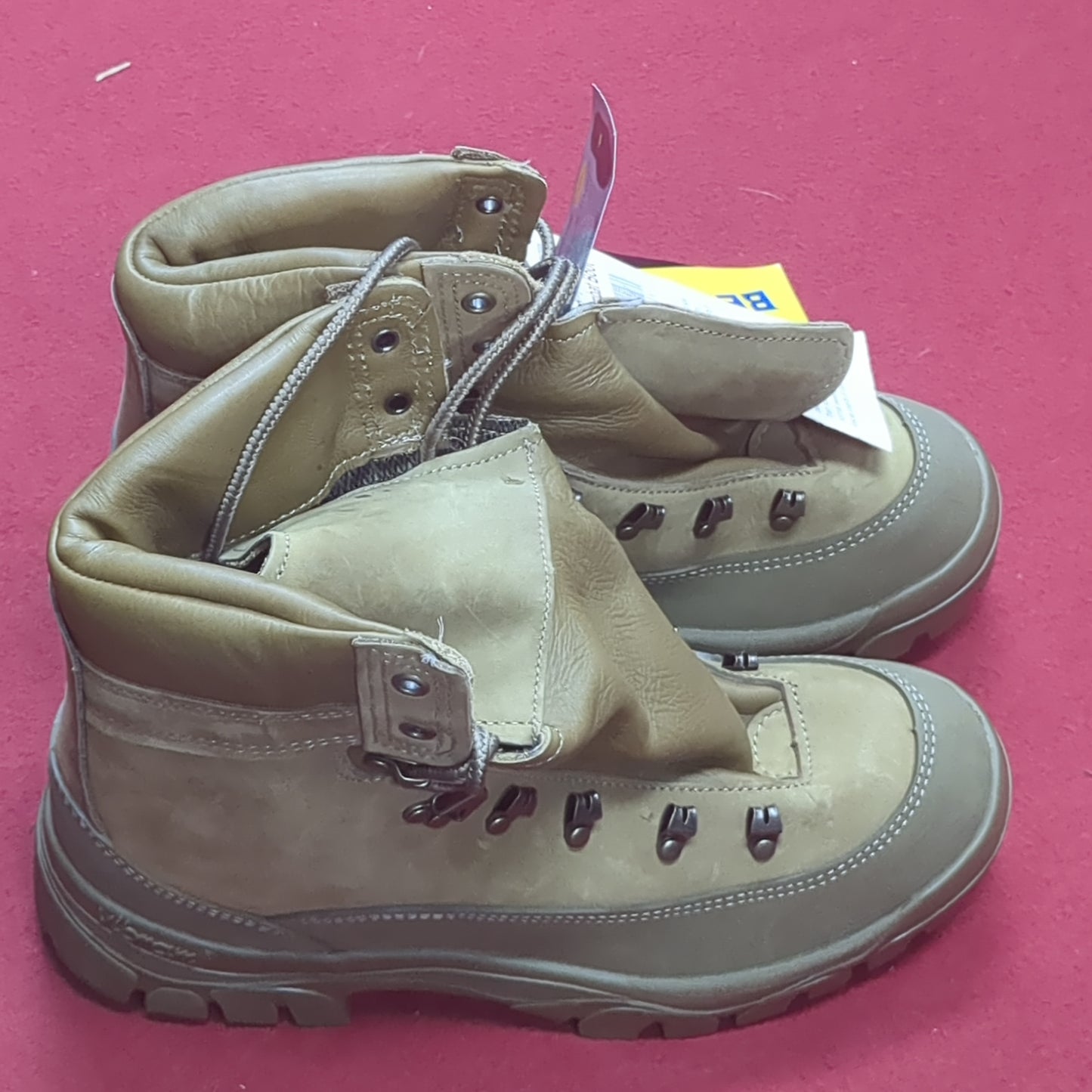 NWT US Army Deployment 9.0W Bates Combat Hiker Boots (hc08-OCT200)