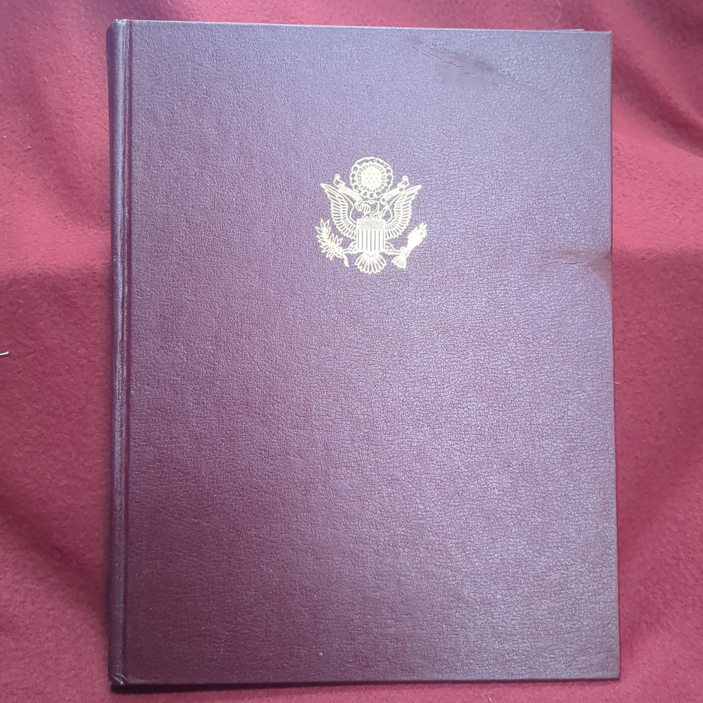 BOOK: SOLDIER-STATESMEN OF THE CONSTITUTION 5 FEBRUARY 1987 (HARDBACK BOOK) (box9)