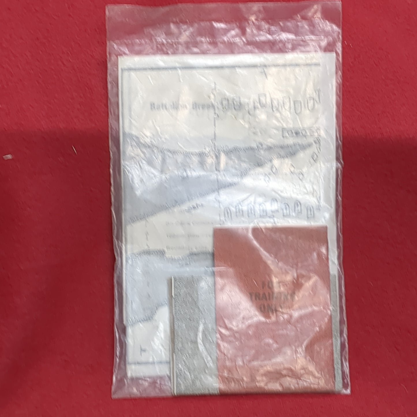 BOOK/DOCUMENT: INTELLIGENCE DOCUMENTS FOR FIELD TRAINING INSTRUCTIONS NOVMBER 1976(box11)