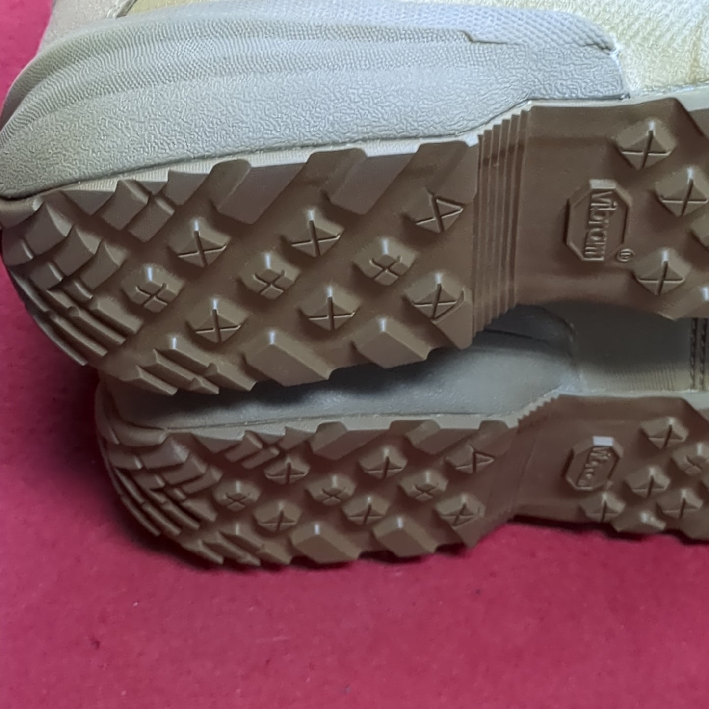 NOS Deckers X Lab Mens Coyote DX Boots Size 12 (A09- DC14-NOV19)