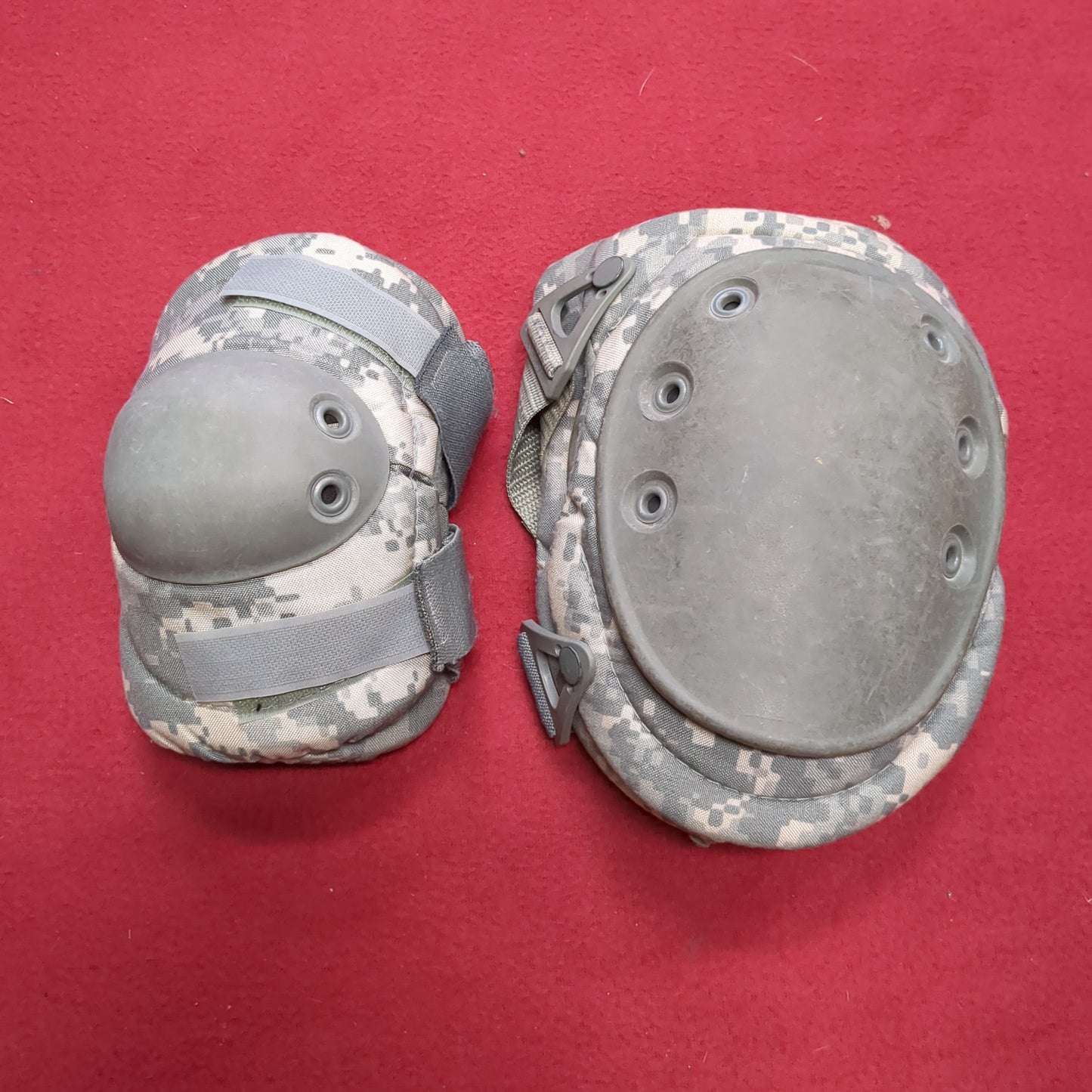 SET of US Army ALTA Elbow/Knee Pads Smooth ACU/UCP Camouflage Used (gcg2- da12-NOV74)