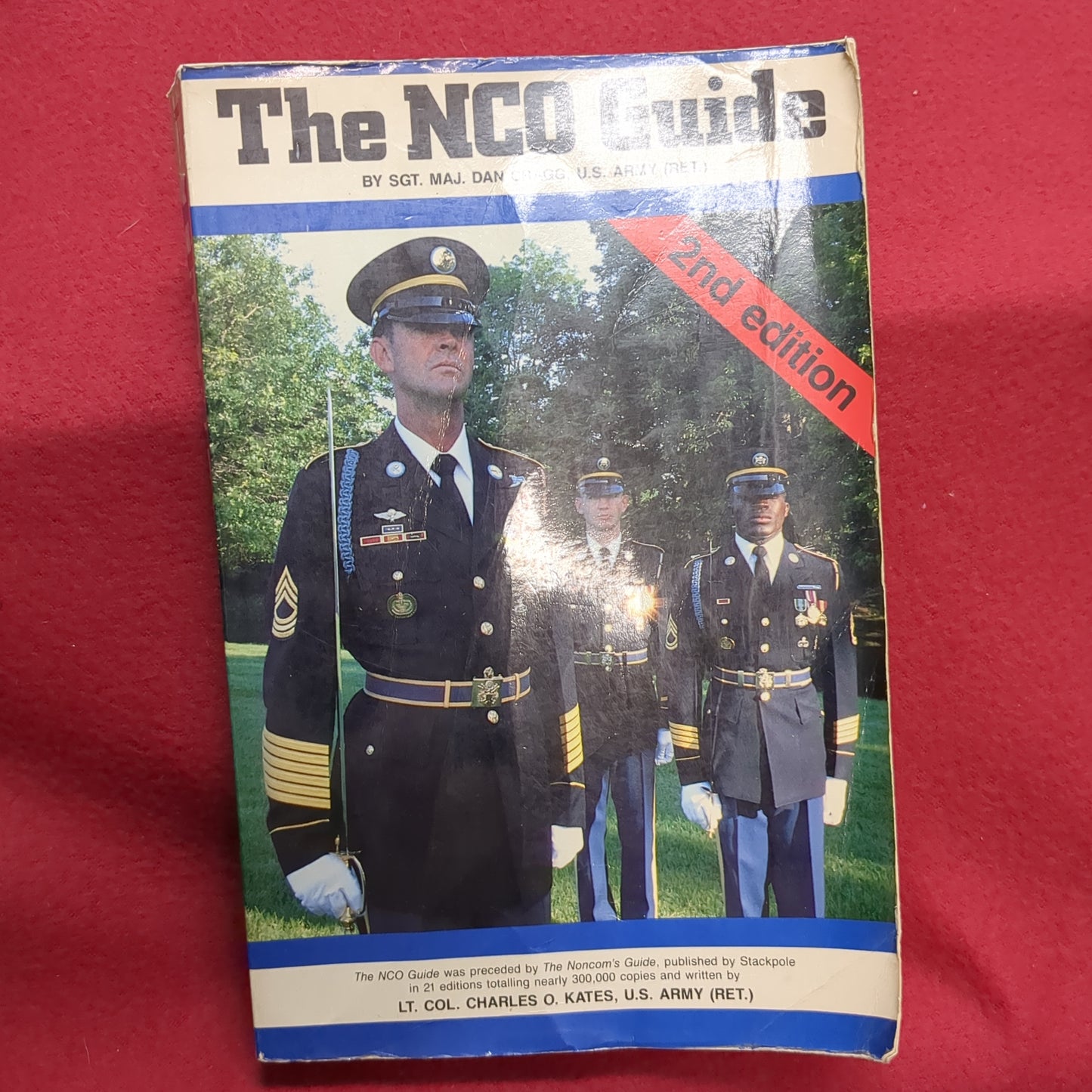 BOOK: THE NCO GUIDE 1986 (box12)
