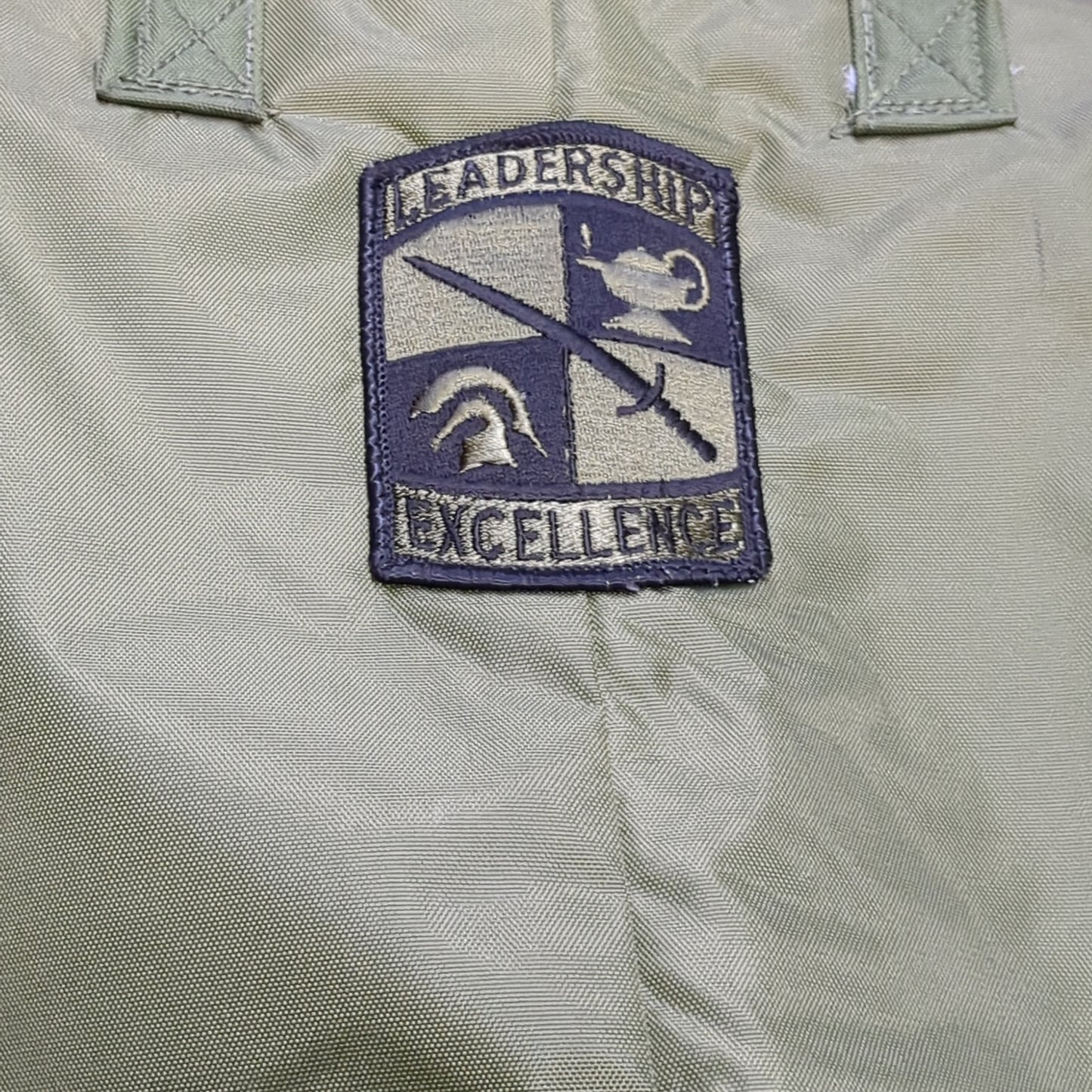 Flyers Flight Helmet Bag Nylon with US ARMY ROTC Leadership Excellence Patch Excellent Condition (BB05-NOV86)