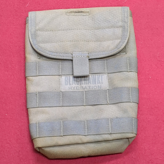 Blackhawk Side/Back Hydration Pouch W/O Speed Clips Coyote Tan Used (09o- db3-NOV100)