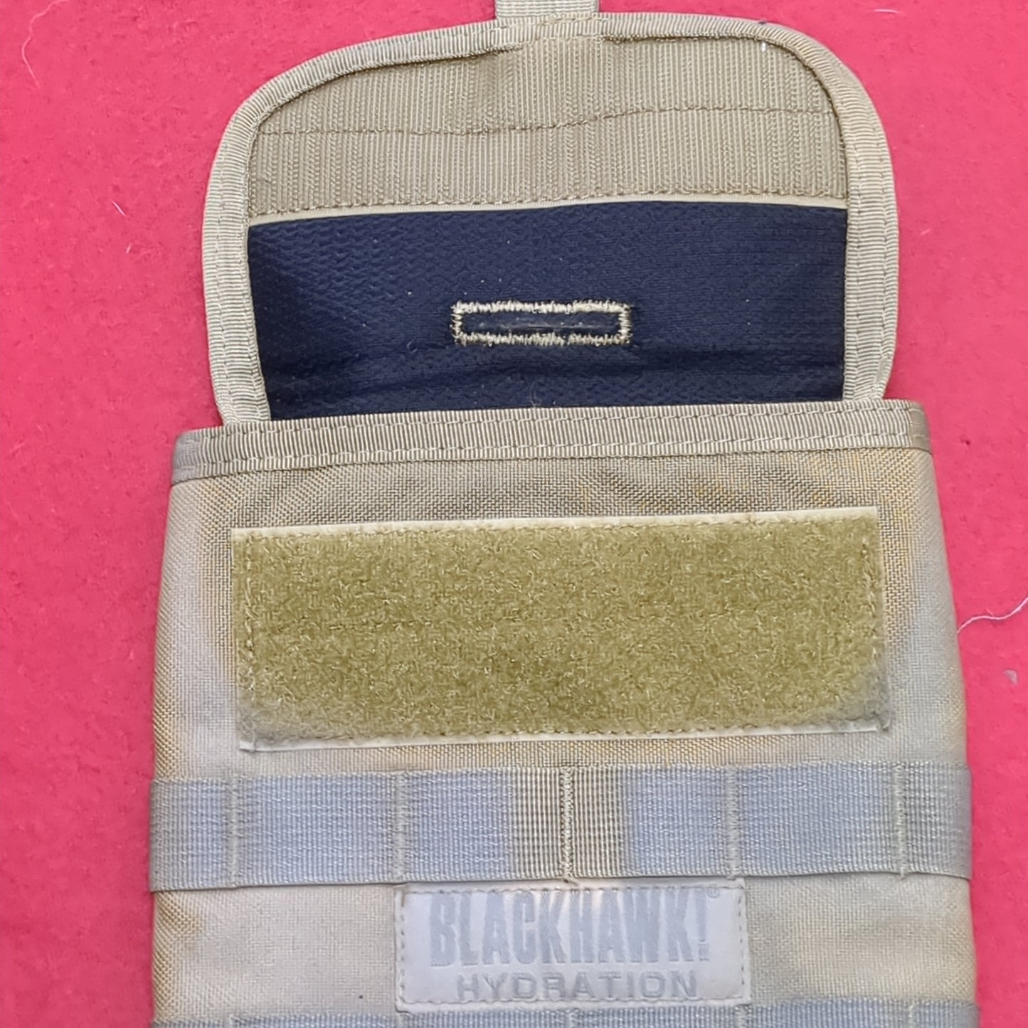 Blackhawk Side/Back Hydration Pouch W/O Speed Clips Coyote Tan Used (09o- db3-NOV100)