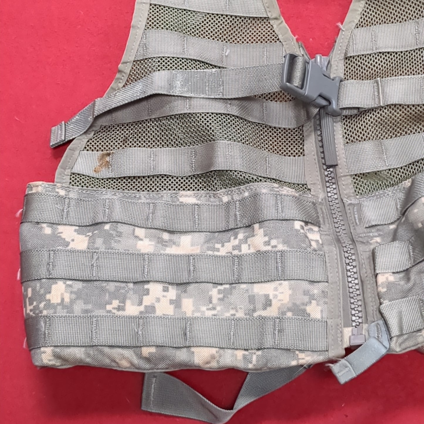 US Army ACU Digitial Camo Fighting Load Carrier FLC Molle Used (eb06-NOV158)