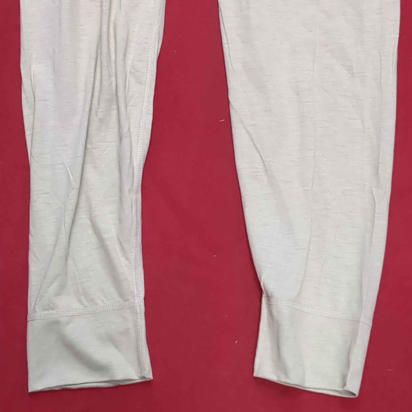 XGO Medium Silks Cold Weather Pants Bottom Flame Resistant Sand Good Condition (09CC- ca10-NOV187)
