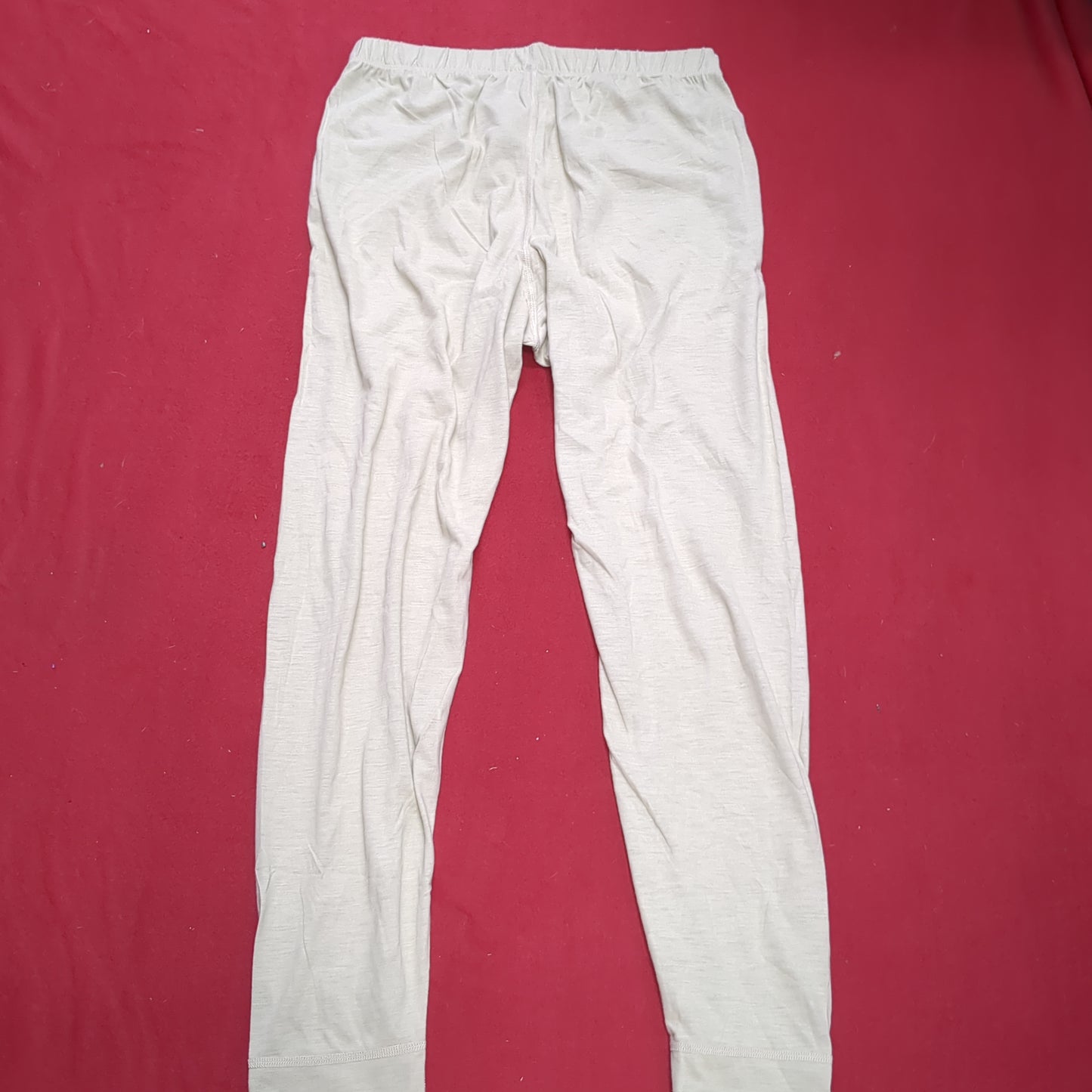 XGO Medium Silks Cold Weather Pants Bottom Flame Resistant Sand Good Condition (09CC- ca10-NOV187)