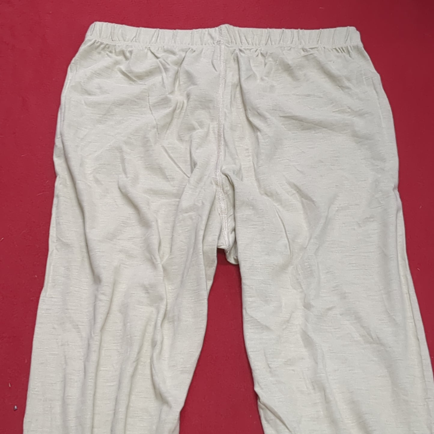XGO Medium Silks Cold Weather Pants Bottom Flame Resistant Sand Good Condition (09CC- ca10-NOV187)