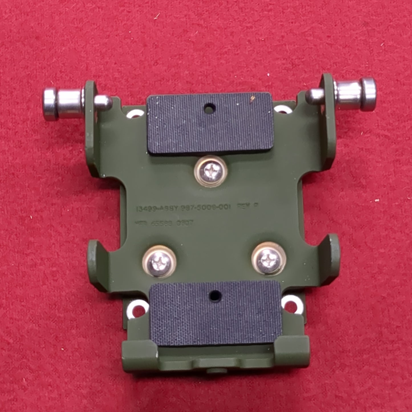 DAGR INSTALLATION MOUNT NSN 5975-01-521-3063   (fc03-NOV196)