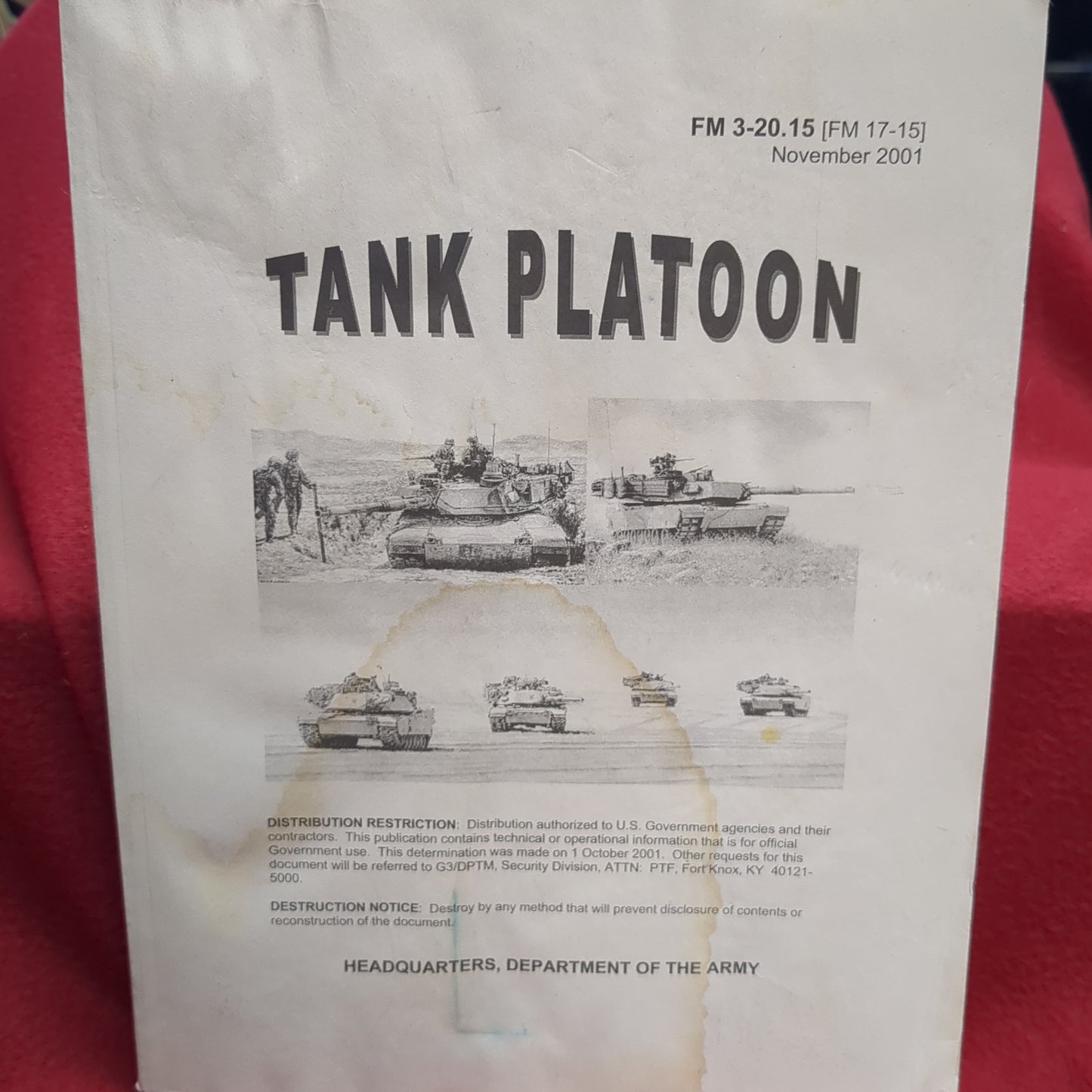 BOOK TANK PLATOON FIELD MANUAL NOVEMBER 2001 (BOX22)