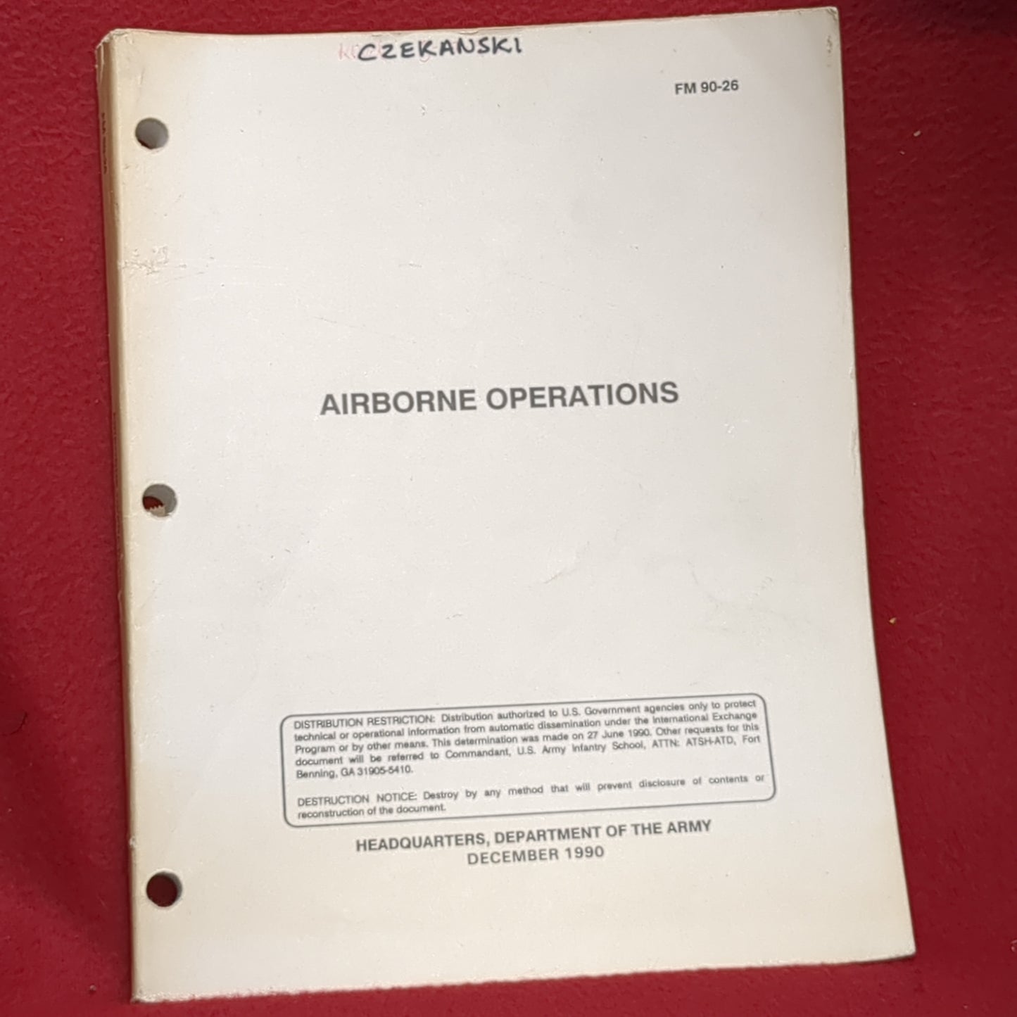 BOOK -HEADQUARTERS, DEPARTMENTS OF THE ARMY: FIELD MANUAL 90-26: AIRBORNE OPERATIONS: DECEMBER 1990 (BOX31)
