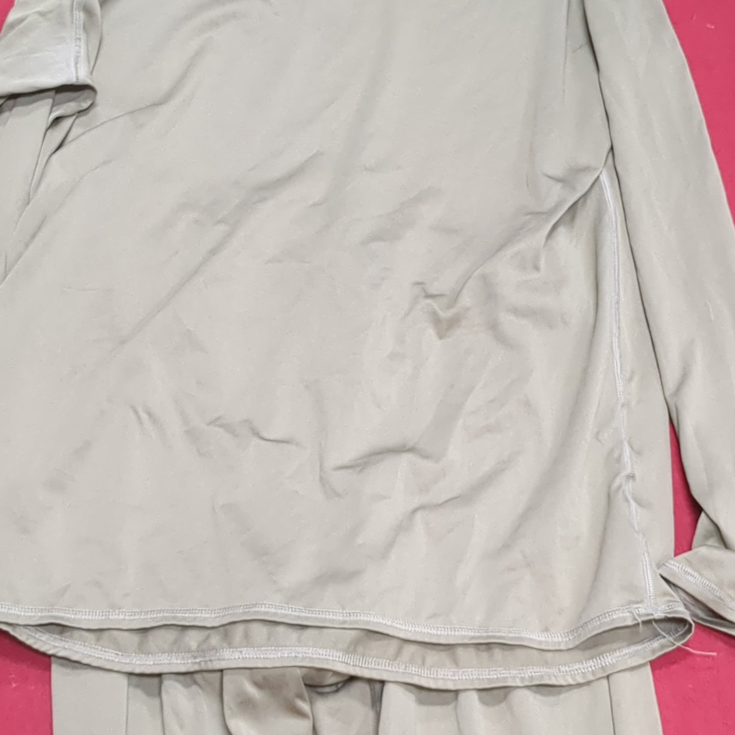 SET of US Army Medium Long Silks Gen III Level 1 Cold Weather Top Pants Coyote (mL)