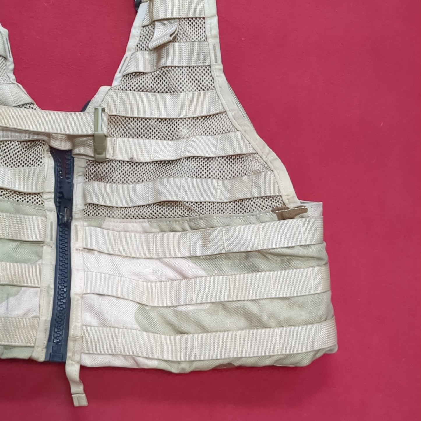 US Army Desert Camouflage FLC Fighting Load Carrier DCU Good Condition (eb10-DEC171)