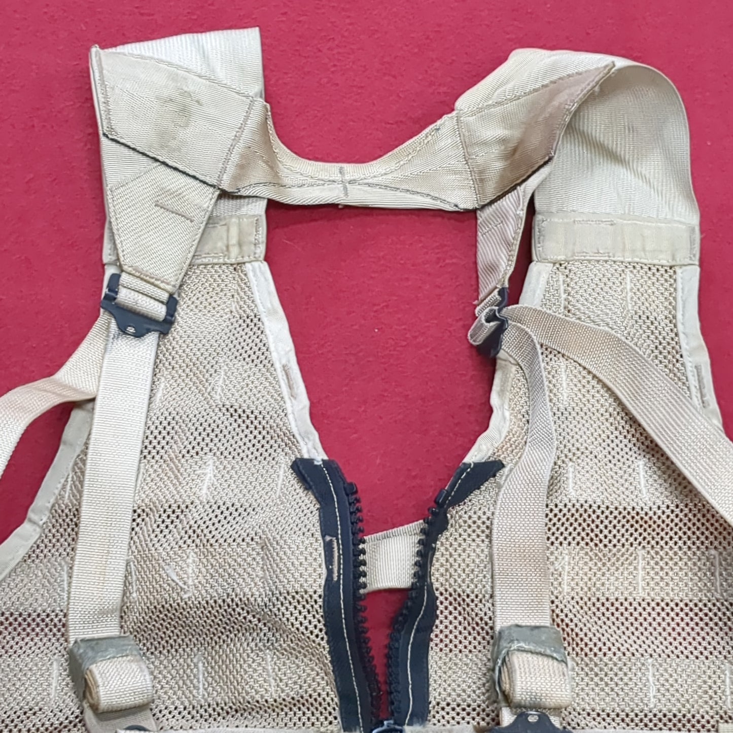 US Army Desert Camouflage FLC Fighting Load Carrier DCU Good Condition (eb10-DEC171)